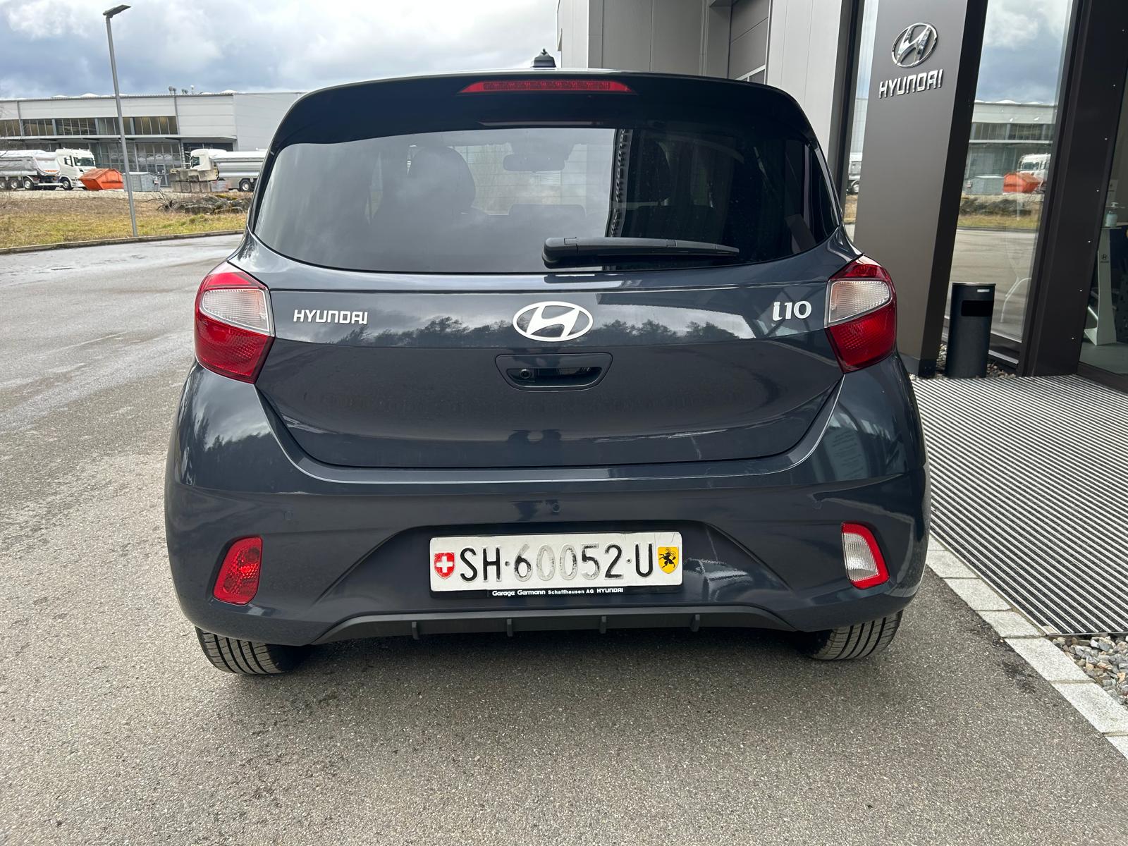 HYUNDAI i10 1.2 Amplia Aut.-image-4