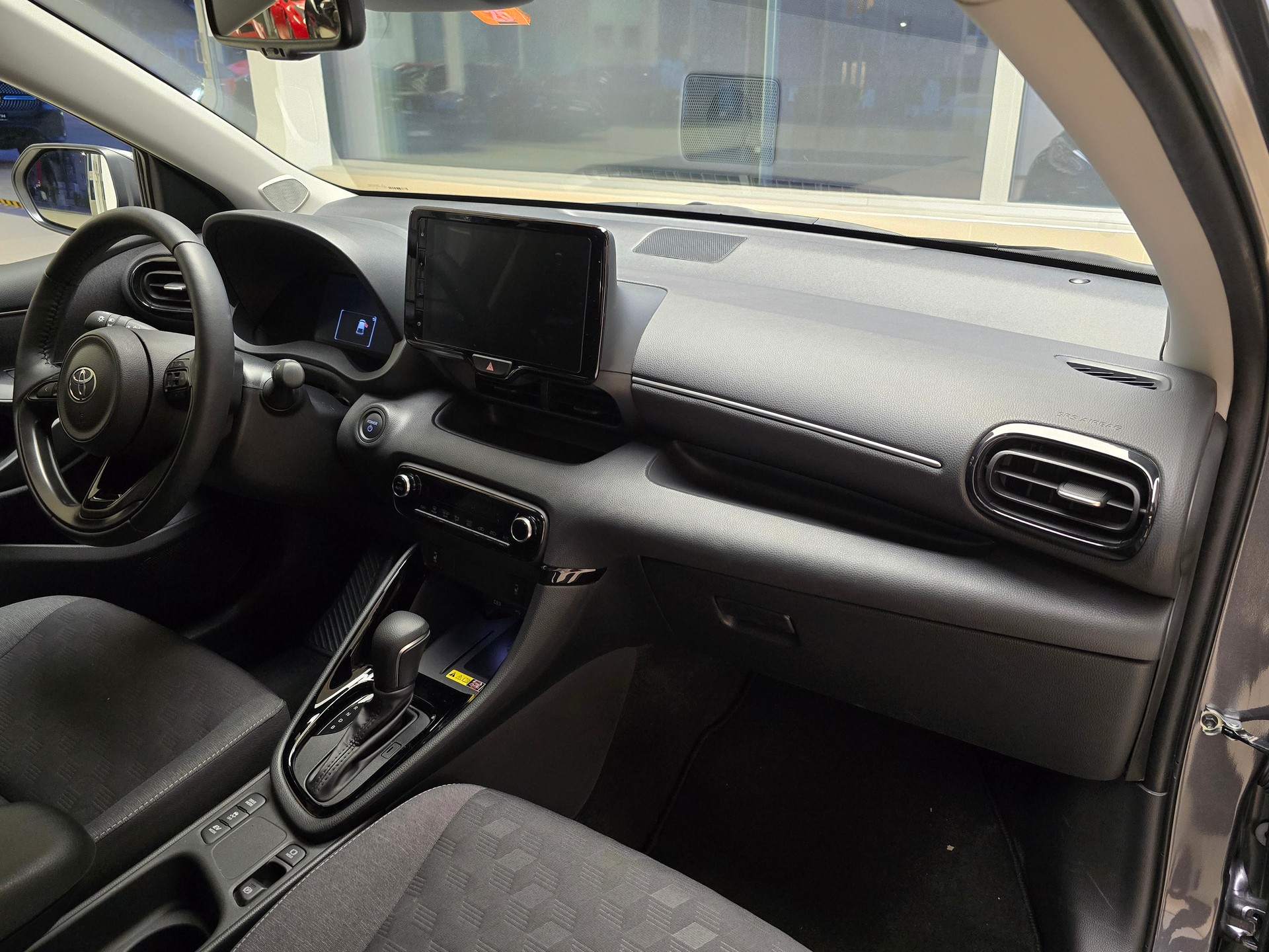 TOYOTA 1.5 VVT-i HSD-image-13
