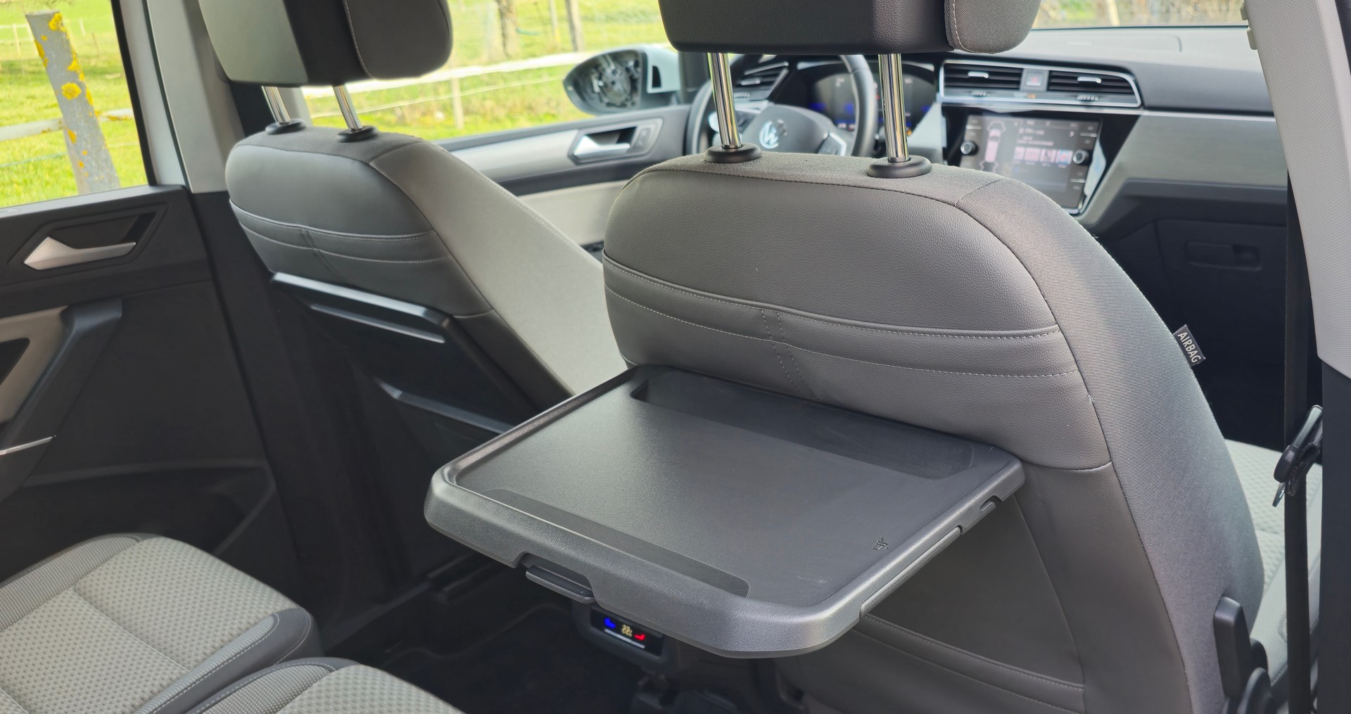 VW Touran 2.0 TDI BlueMotion Technology Comfortline-image-12