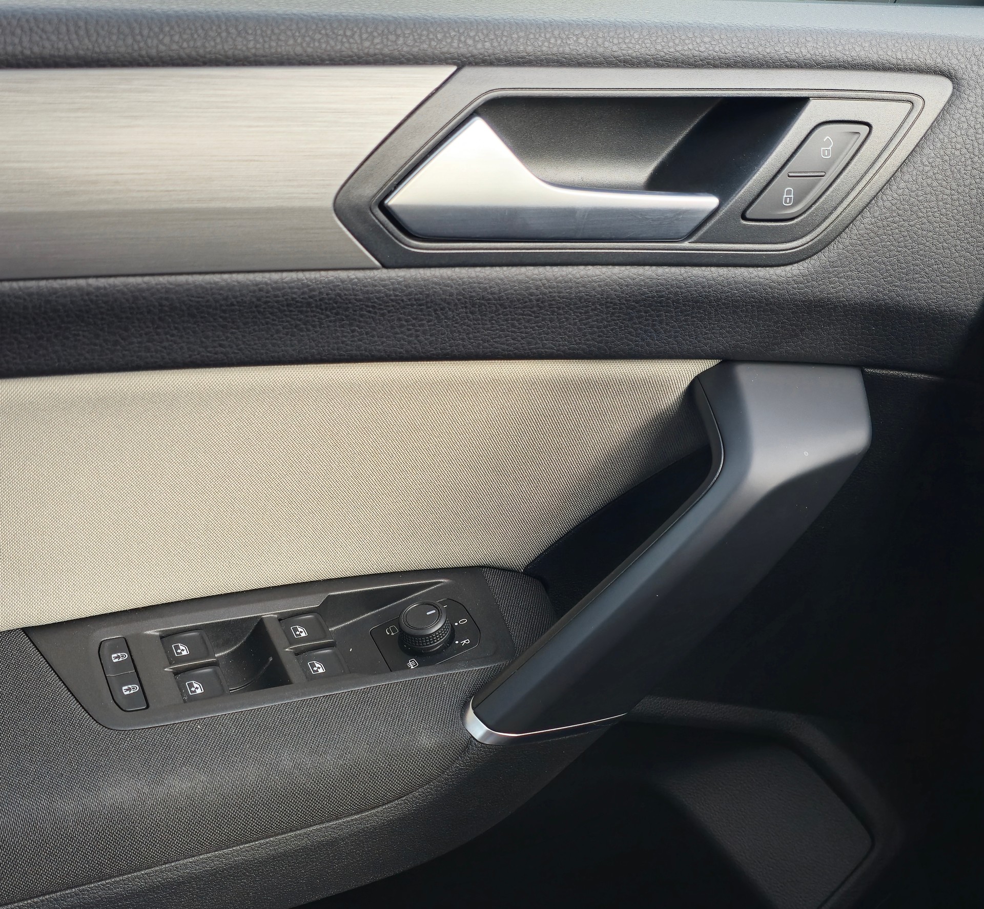 VW Touran 2.0 TDI BlueMotion Technology Comfortline-image-14