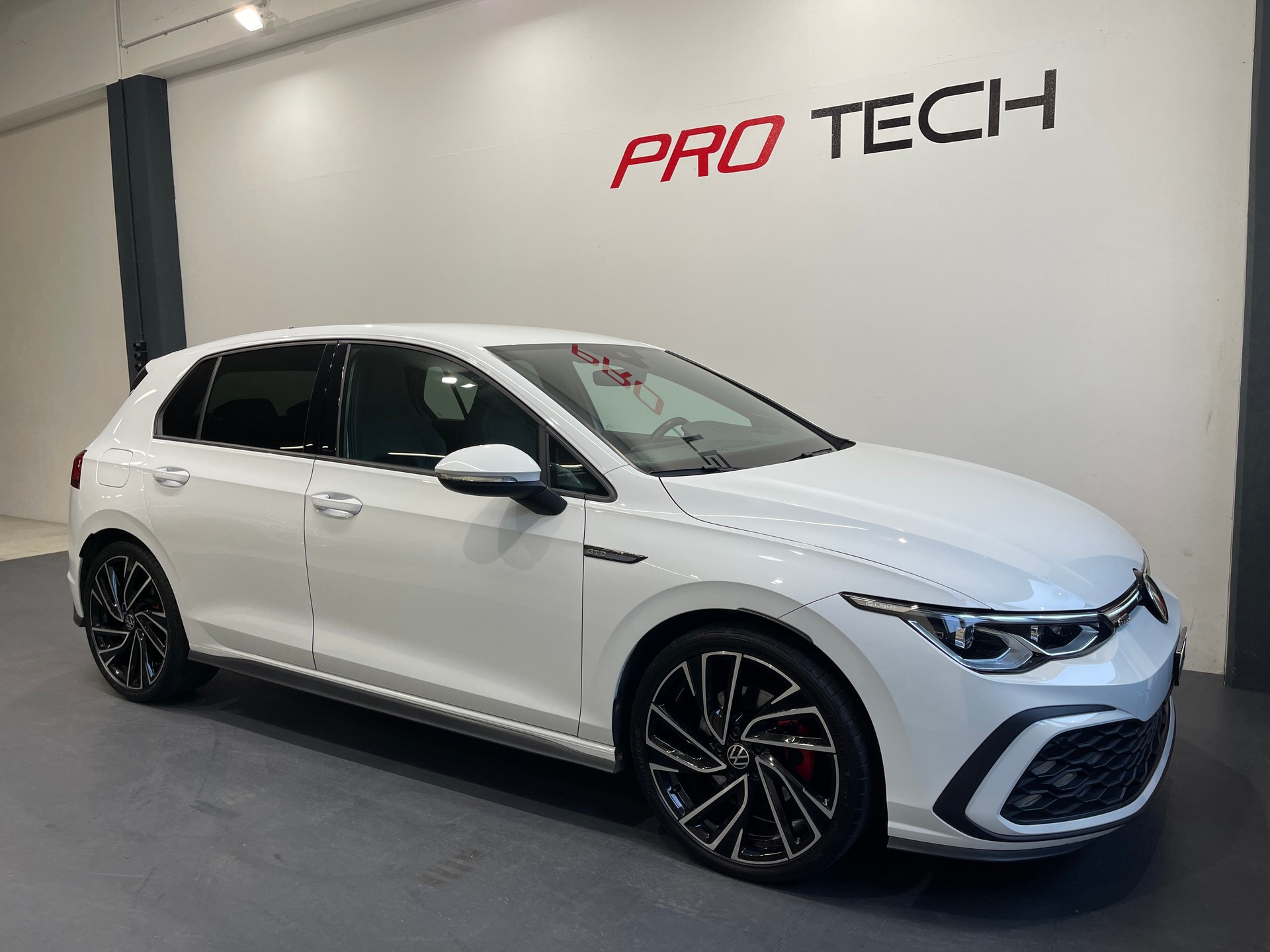 VW Golf 2.0 TDI GTD DSG*LEDER*AHK*STANDHEIZUNG*