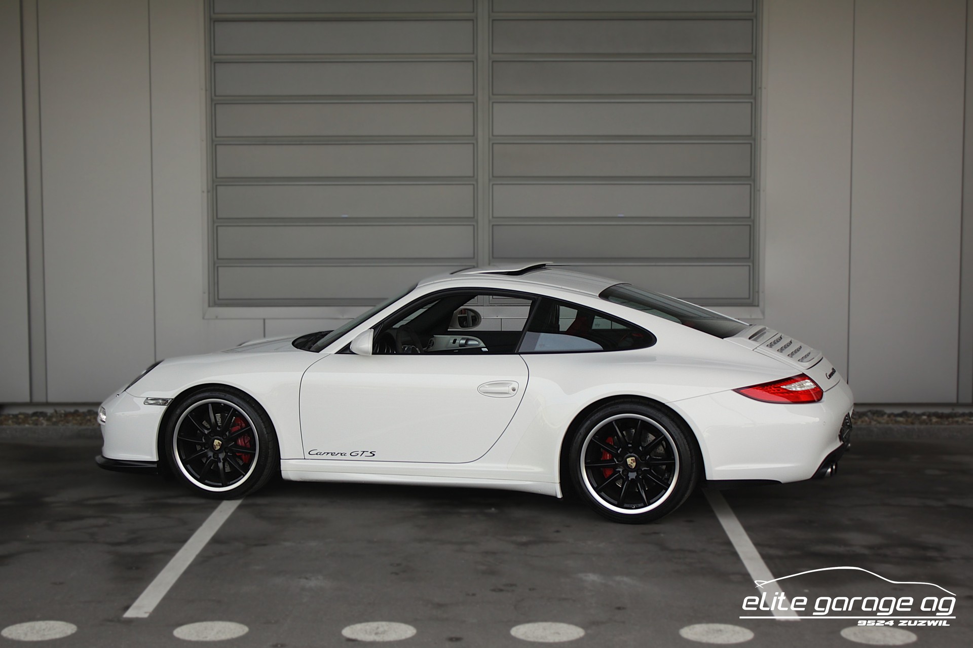 PORSCHE 911 Carrera GTS PDK LIEBHABERFAHRZEUG-image-2
