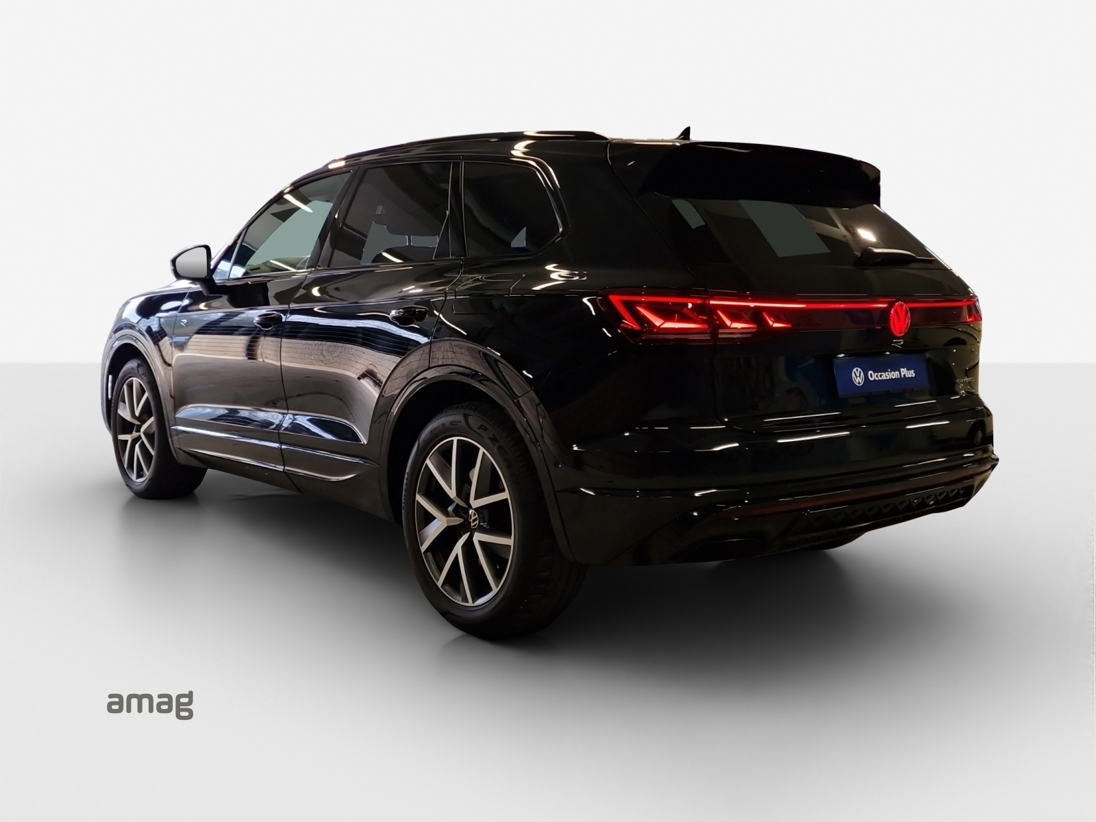 VW Touareg 3.0 TSI eHybrid R Tiptronic-image-2