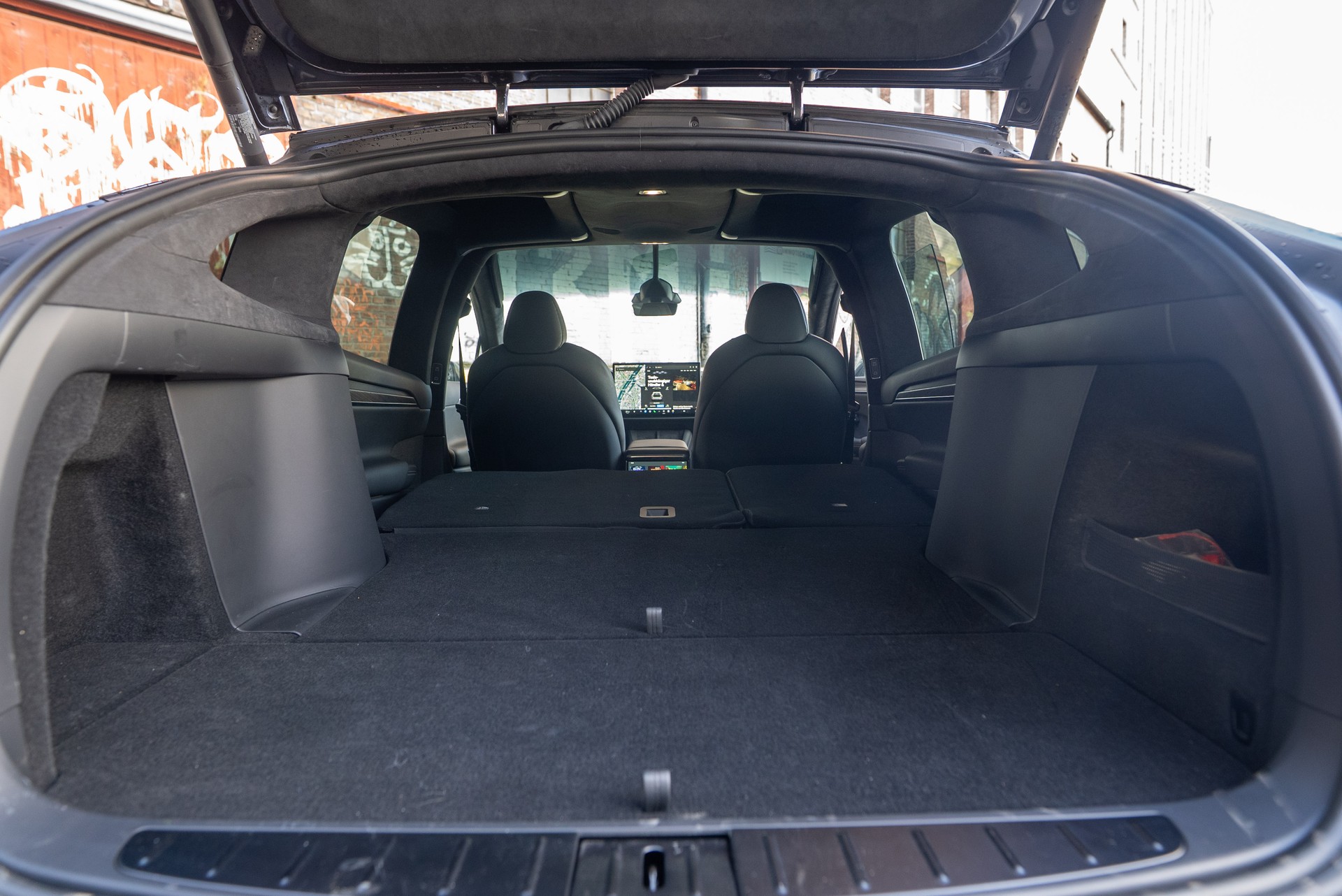 TESLA Model X Long Range-image-13