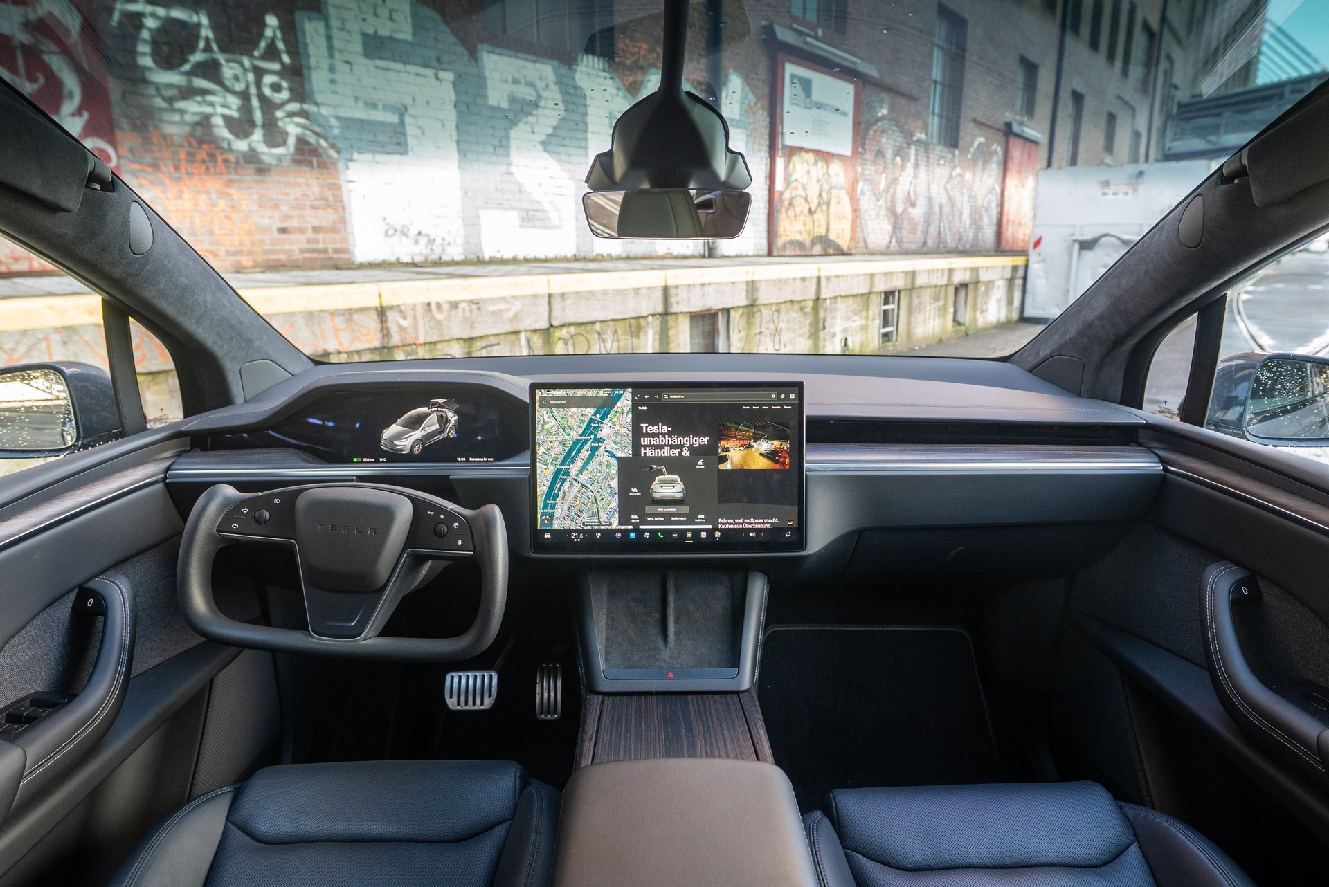 TESLA Model X Long Range-image-9