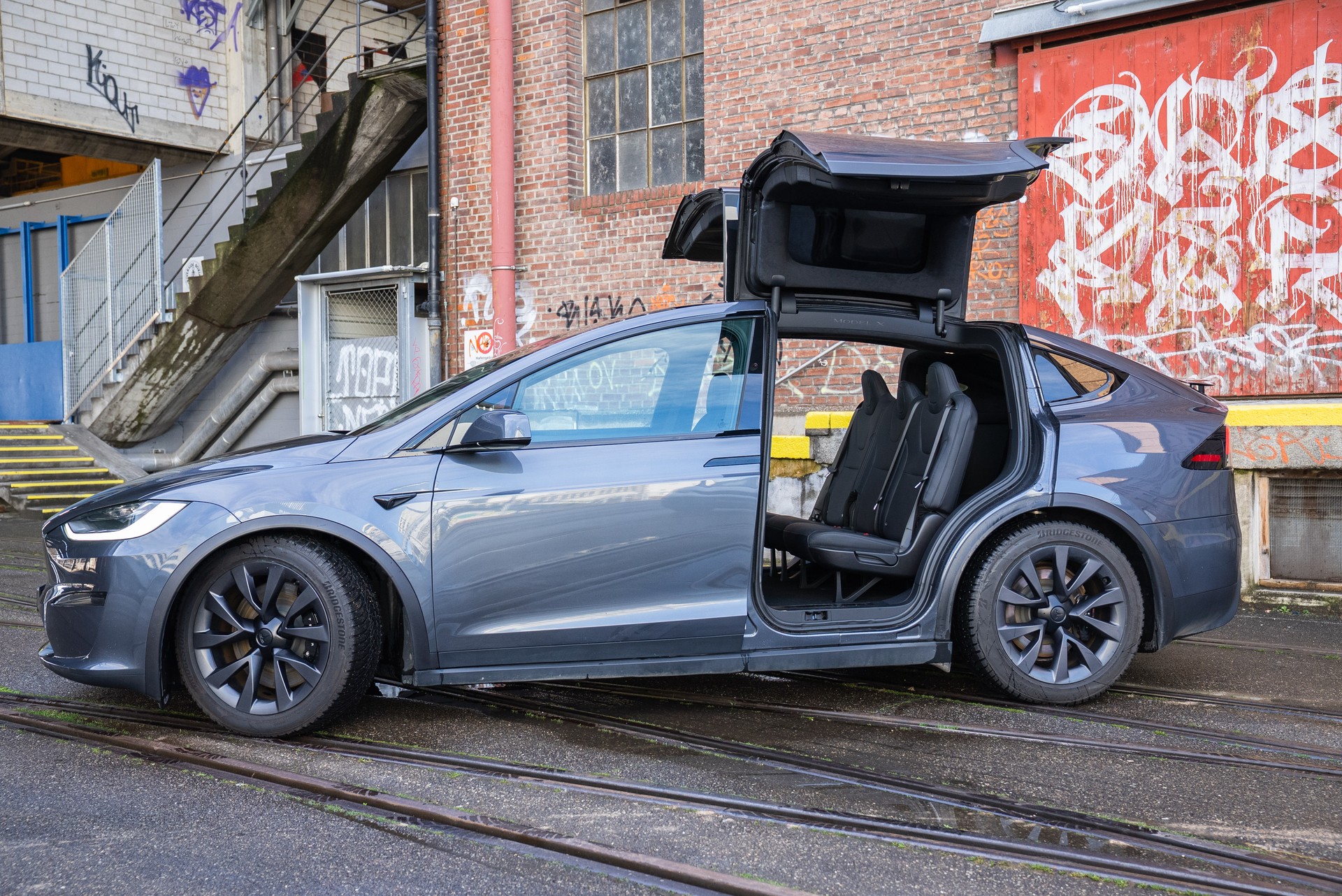 TESLA Model X Long Range-image-2