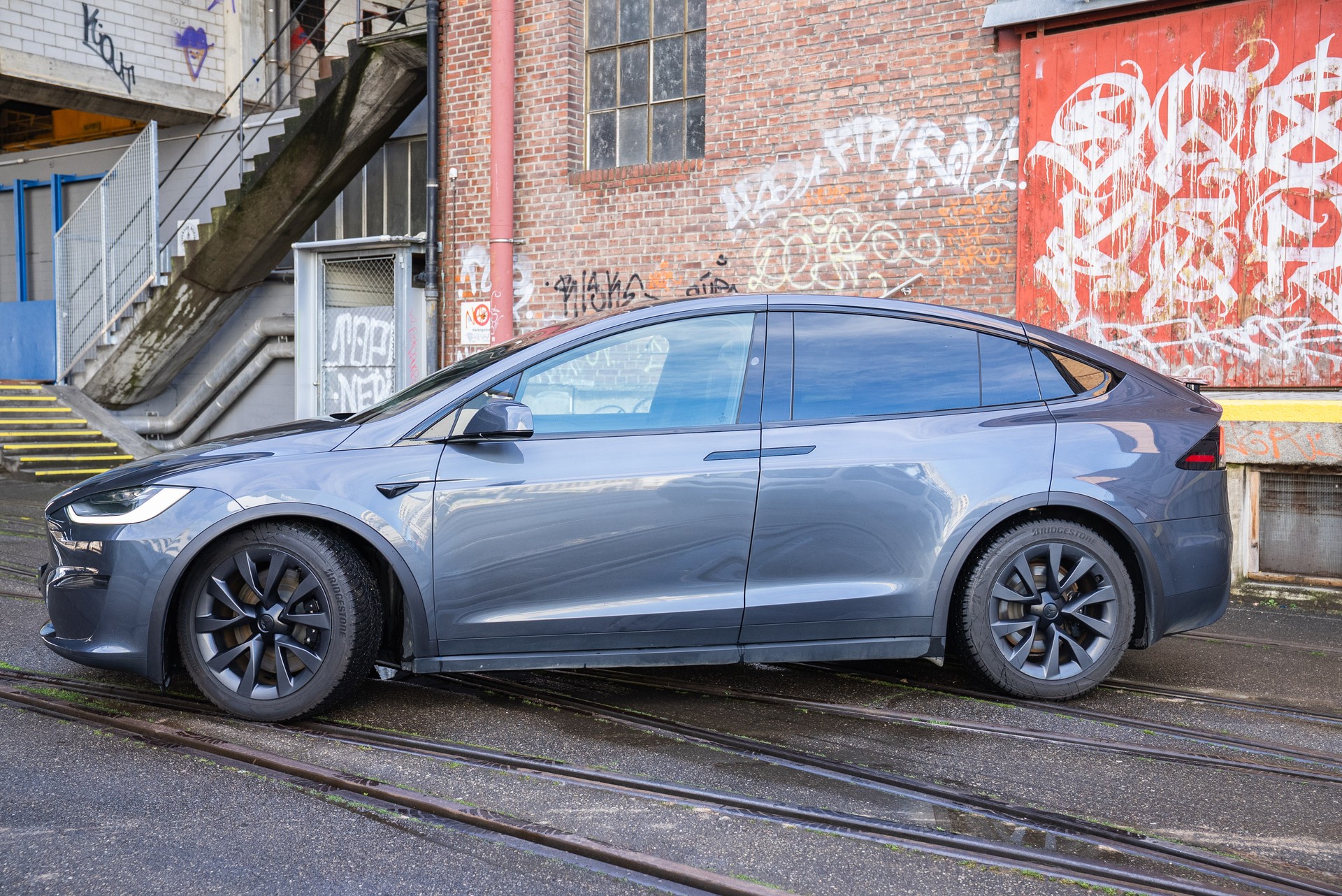 TESLA Model X Long Range-image-3