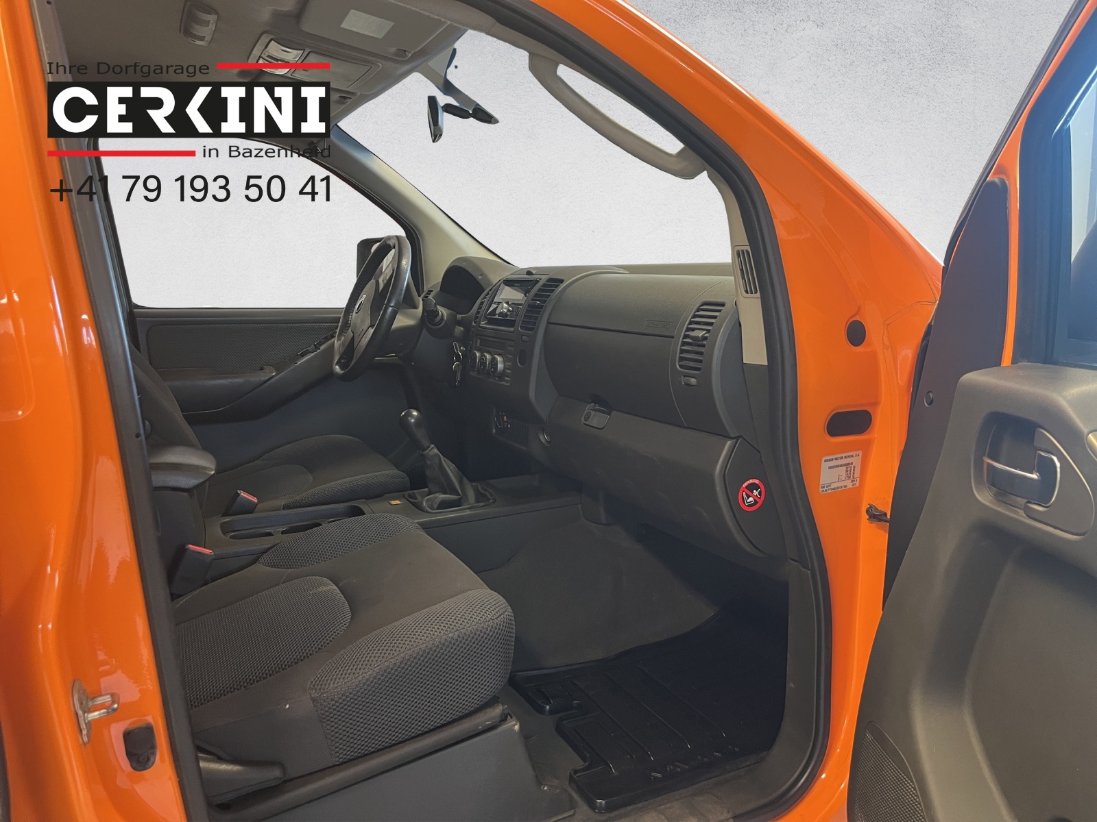 NISSAN Navara Double Cab LE 2.5 dCi 4WD-image-6