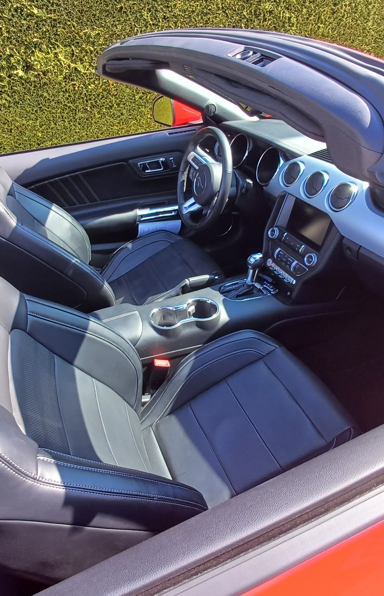 FORD Mustang Convertible 5.0 V8 GT Automat-image-2