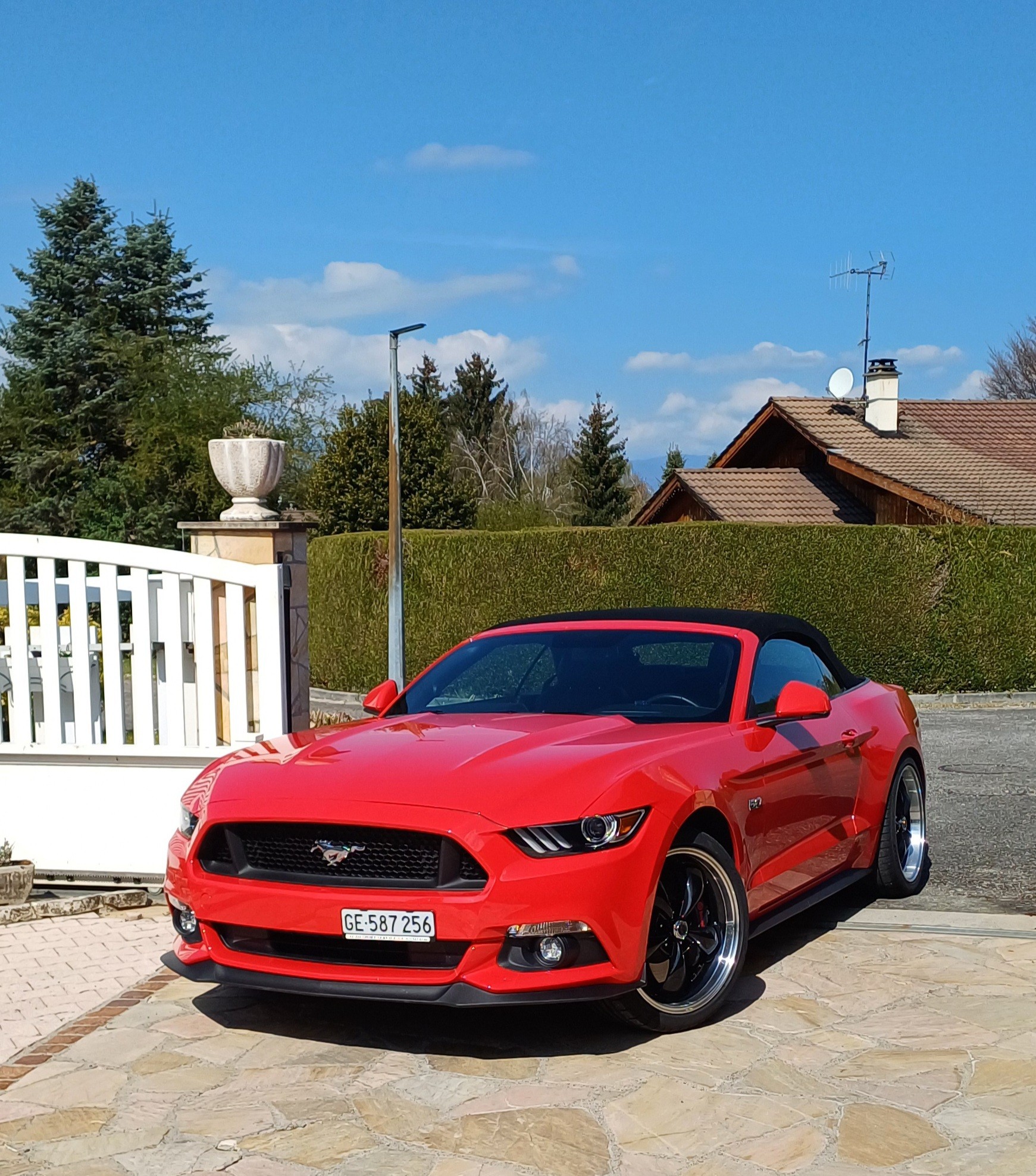 FORD Mustang Convertible 5.0 V8 GT Automat-image-6