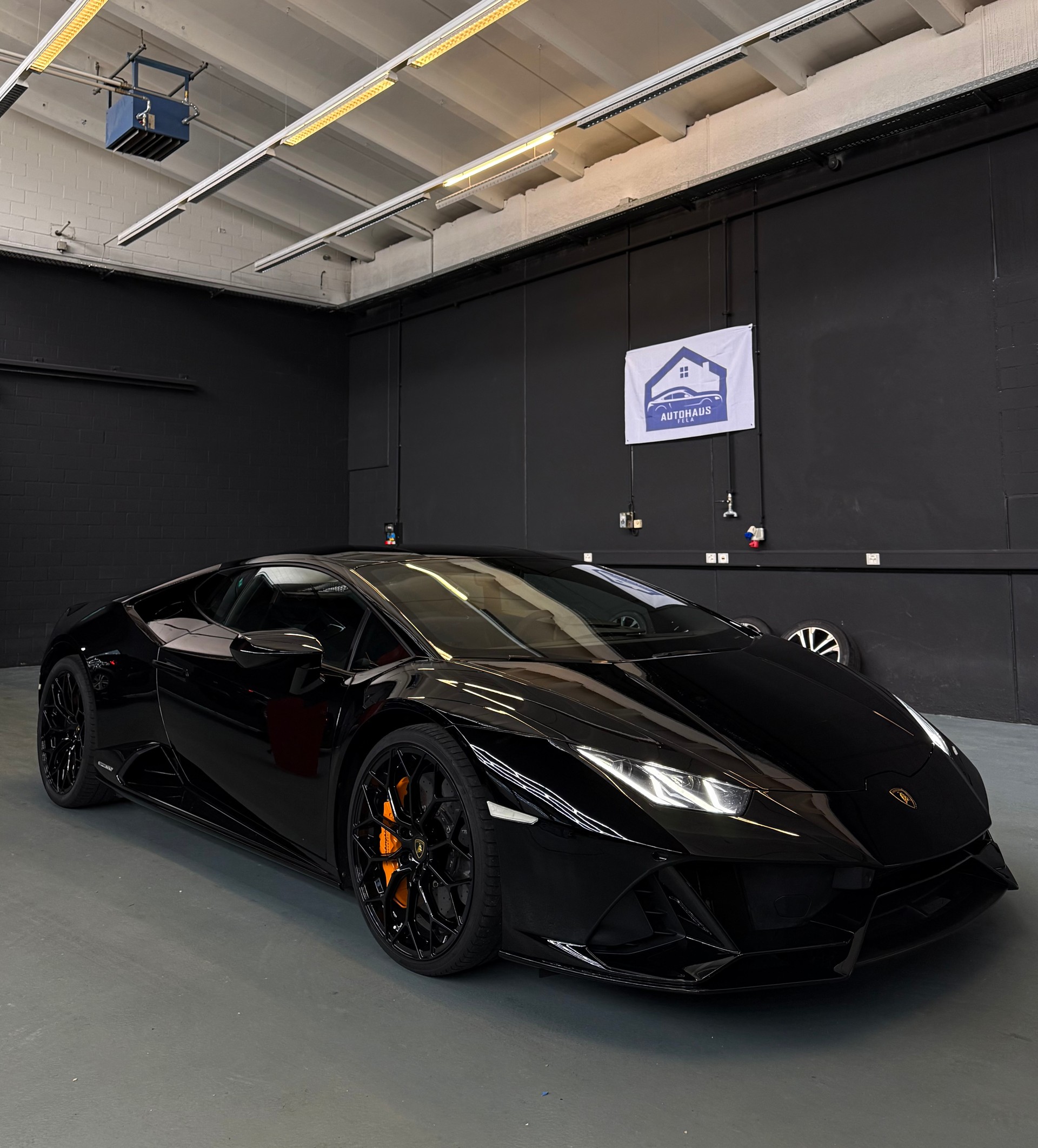 LAMBORGHINI Huracan EVO Coupé DCT-image-0