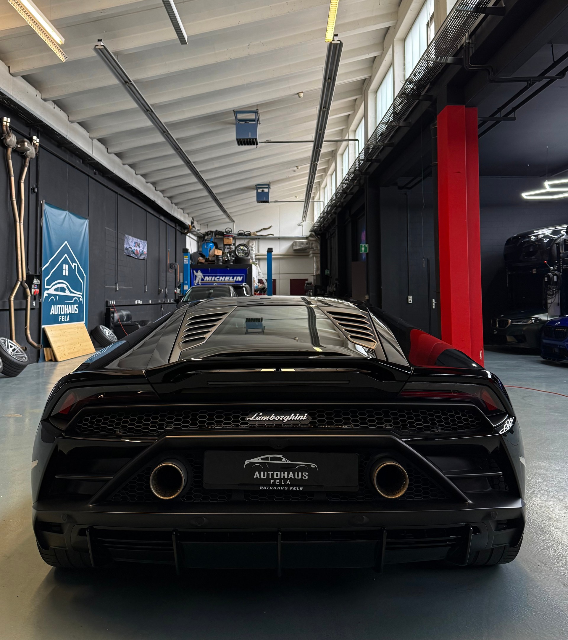 LAMBORGHINI Huracan EVO Coupé DCT-image-5