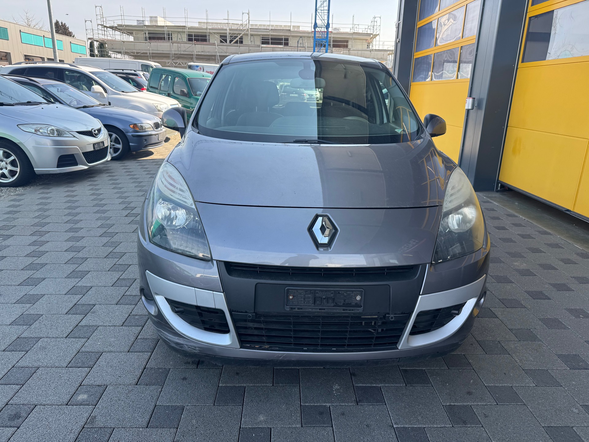 RENAULT Scénic 2.0 16V Dynamique X-Tronic CVT-image-1