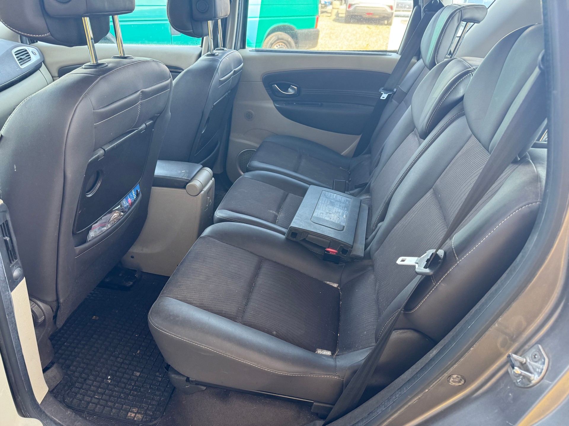 RENAULT Scénic 2.0 16V Dynamique X-Tronic CVT-image-7