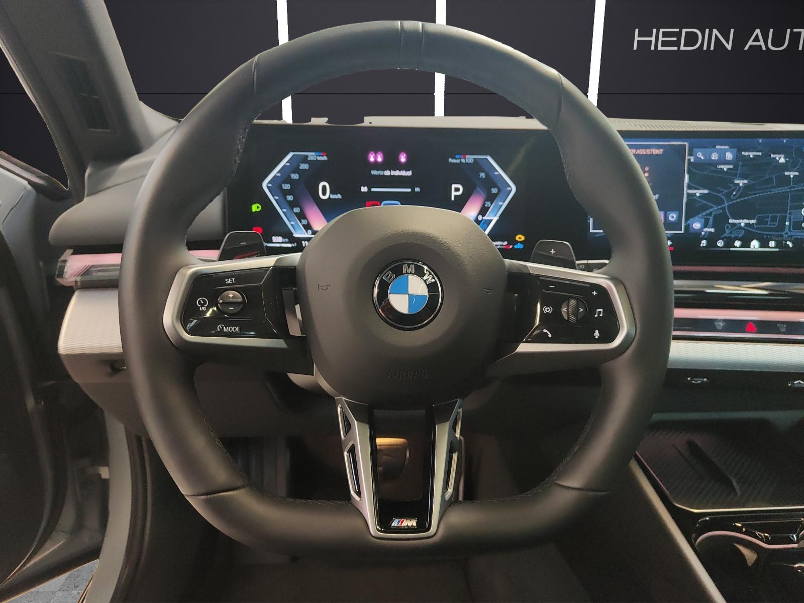 BMW 520d xDrive Touring-image-8
