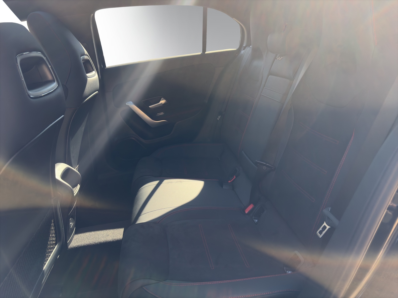 Image MERCEDES-BENZ A-220 A 220 4Matic 8G-DCT