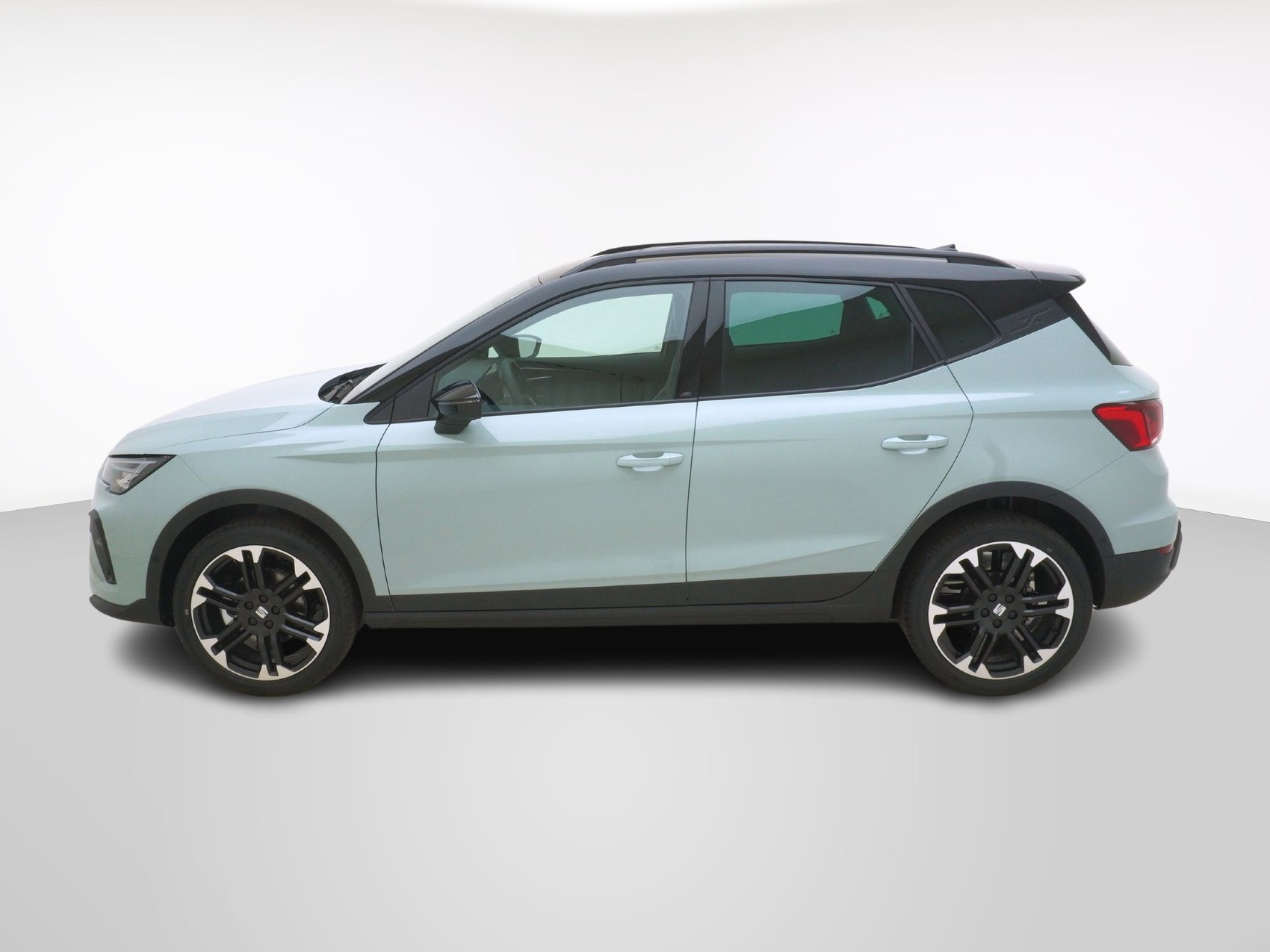 SEAT Arona 1.5 TSI FR DSG-image-1