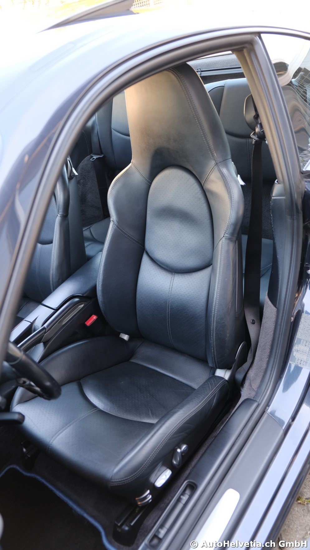 PORSCHE 911 Carrera 4S-image-16