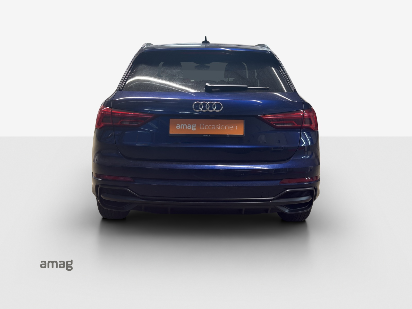 AUDI Q3 35 TFSI S line Attraction S-tronic-image-3