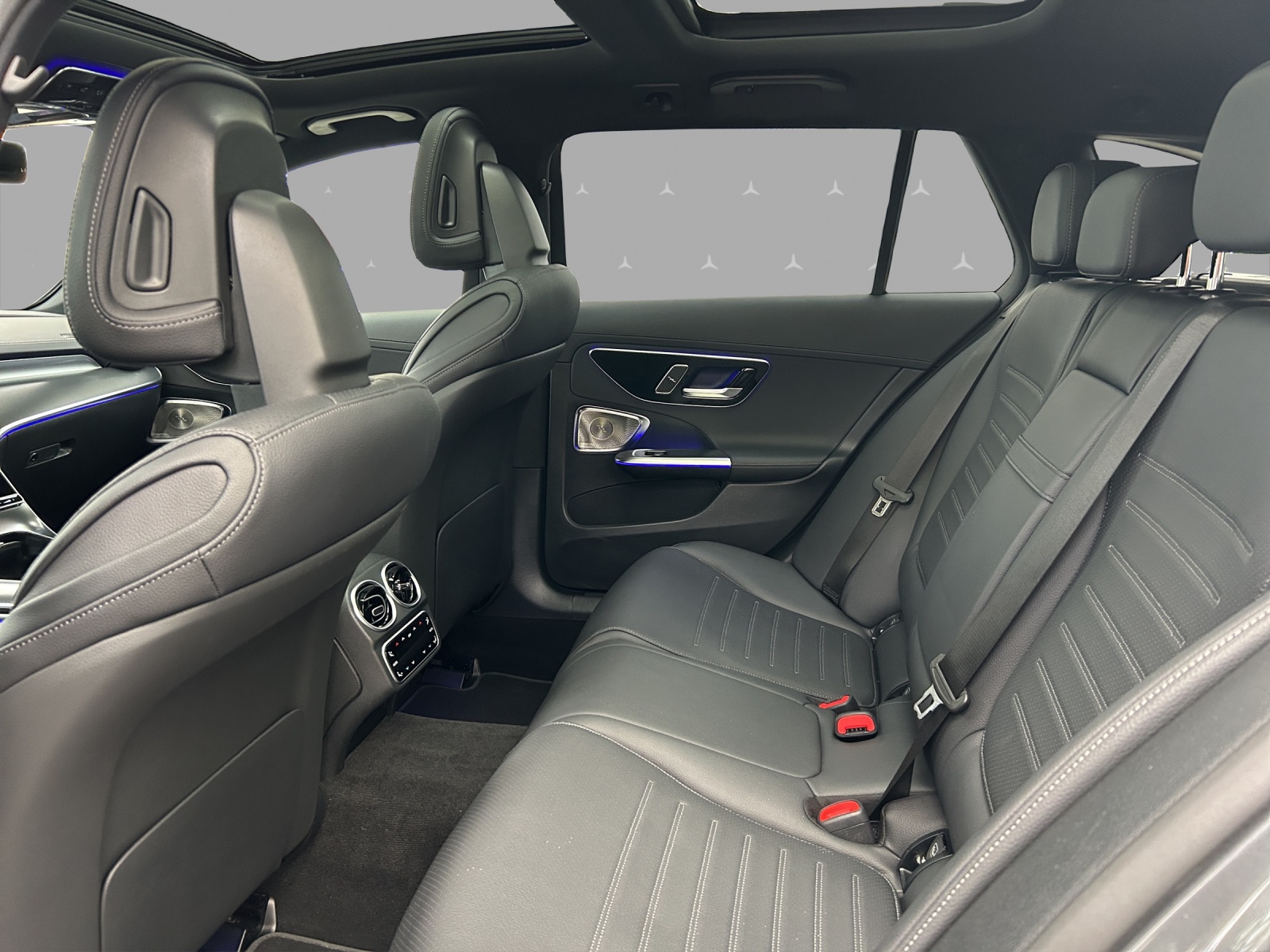 MERCEDES-BENZ C 220 d T 4 Matic-image-13