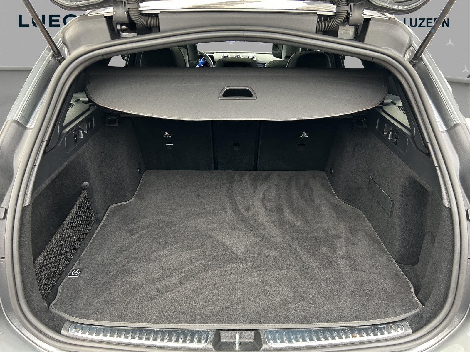 MERCEDES-BENZ C 220 d T 4 Matic-image-14