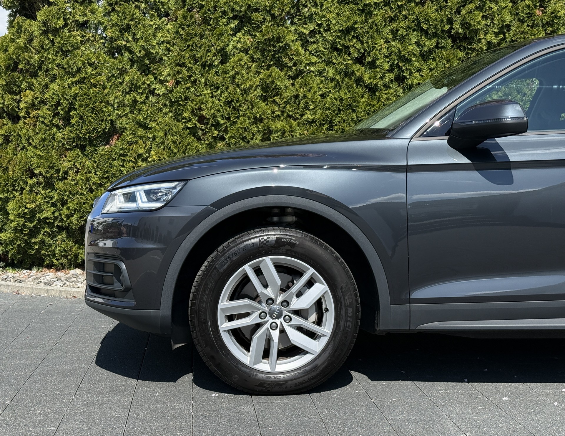 AUDI Q5 2.0 TDI quattro S-tronic-image-7