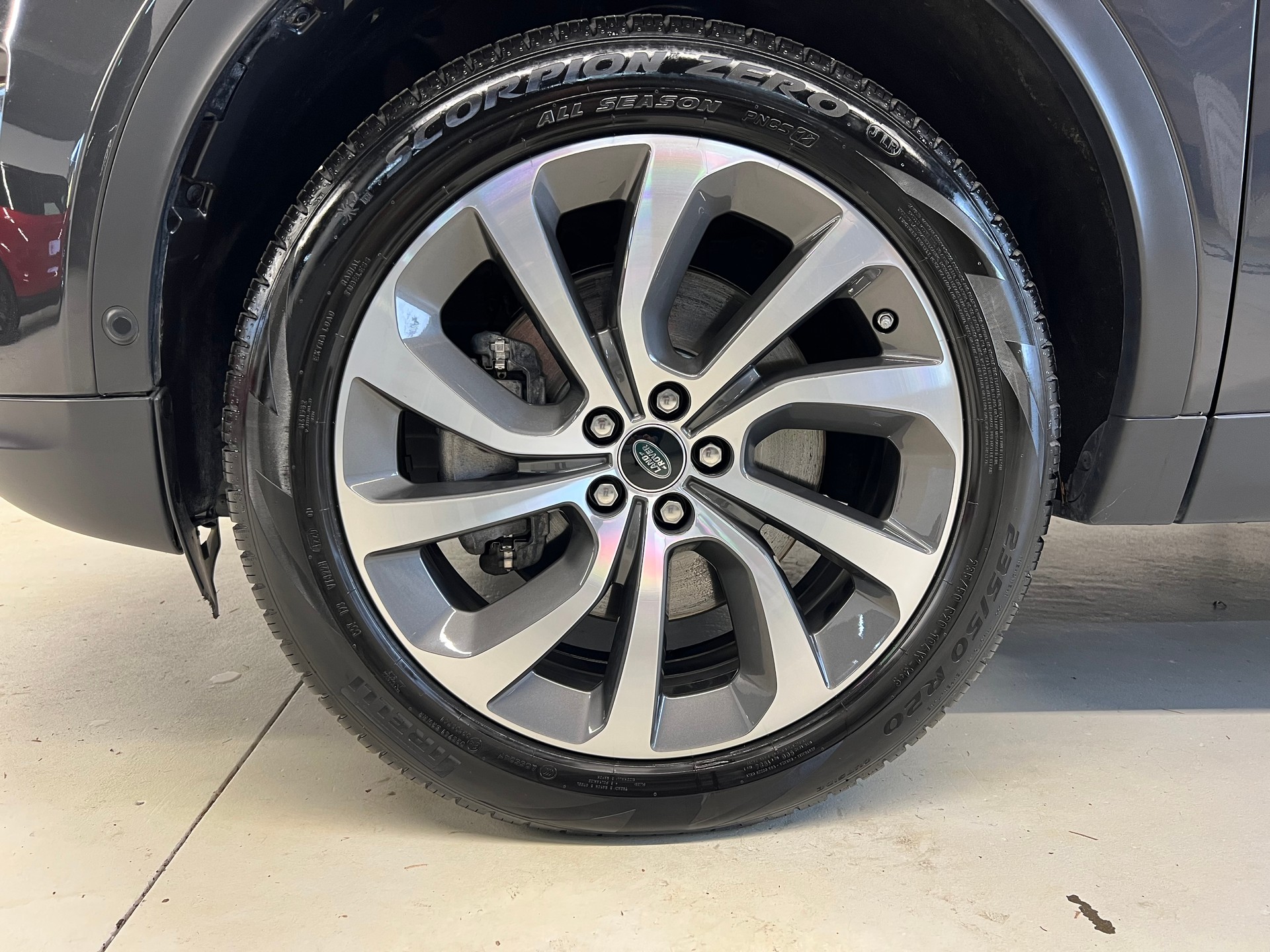 LAND ROVER Discovery Sport 2.0 Si4 250 HSE-image-10