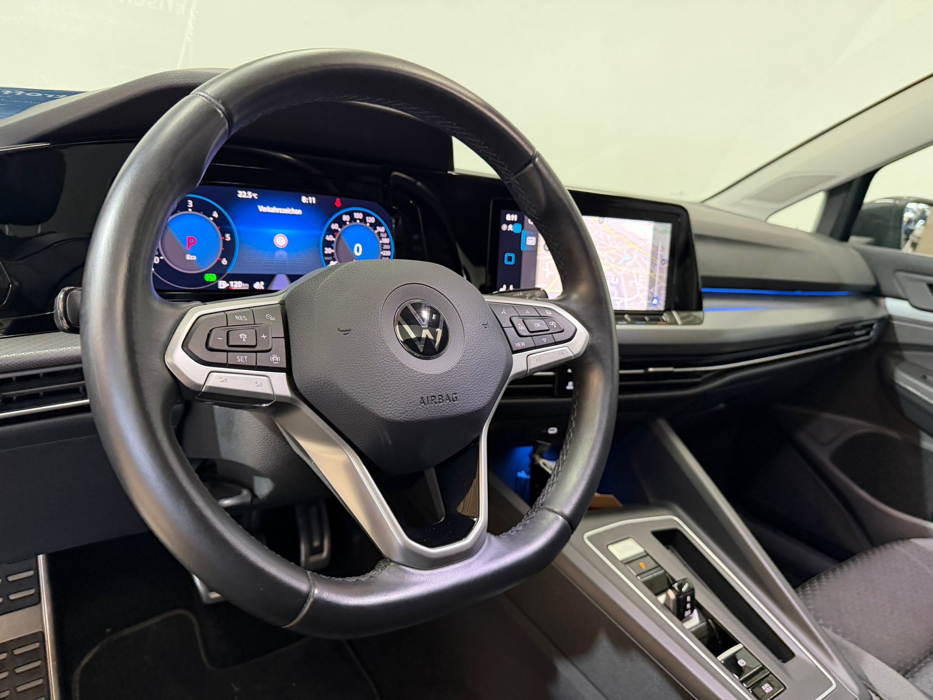VW Golf 2.0 TDI Style DSG-image-5