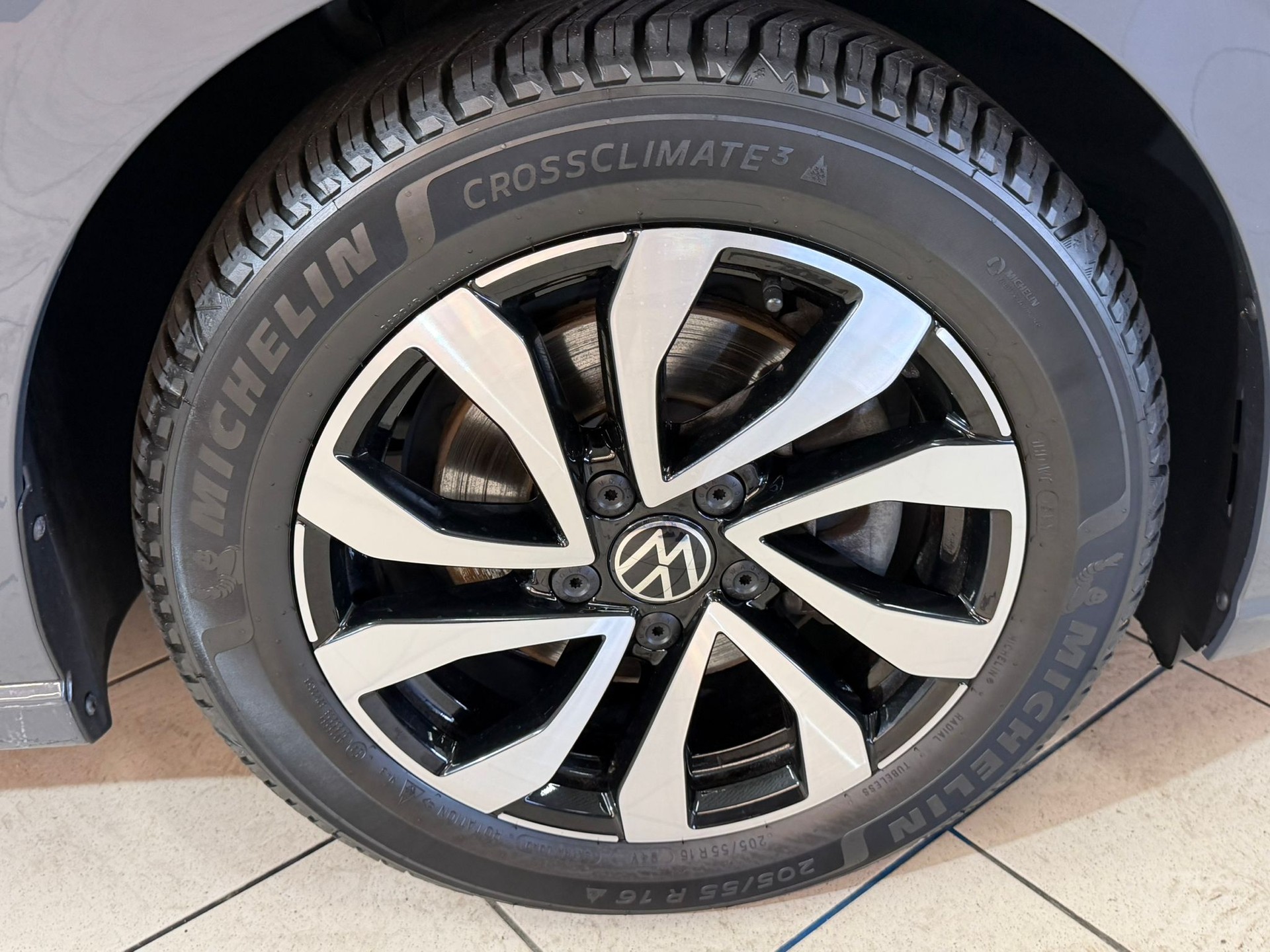 VW Golf 2.0 TDI Style DSG-image-4