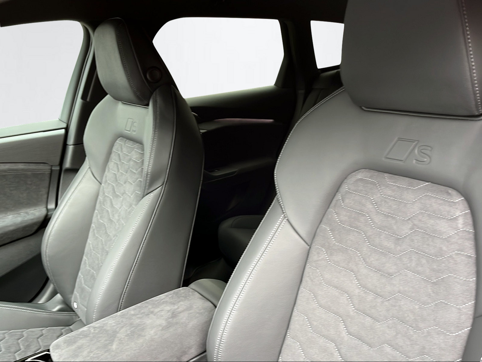 AUDI A6 Avant e-tron quattro 428PS/315kW BEV elektrisch-image-12