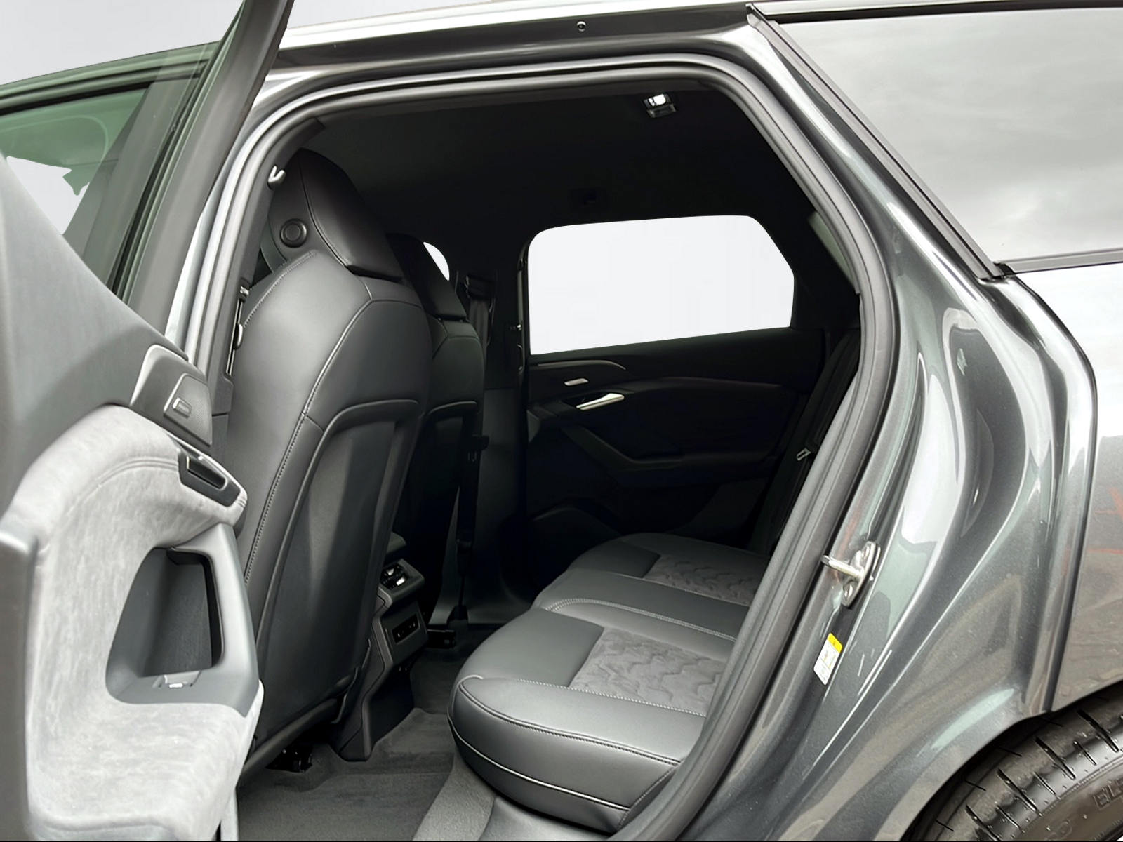 AUDI A6 Avant e-tron quattro 428PS/315kW BEV elektrisch-image-8