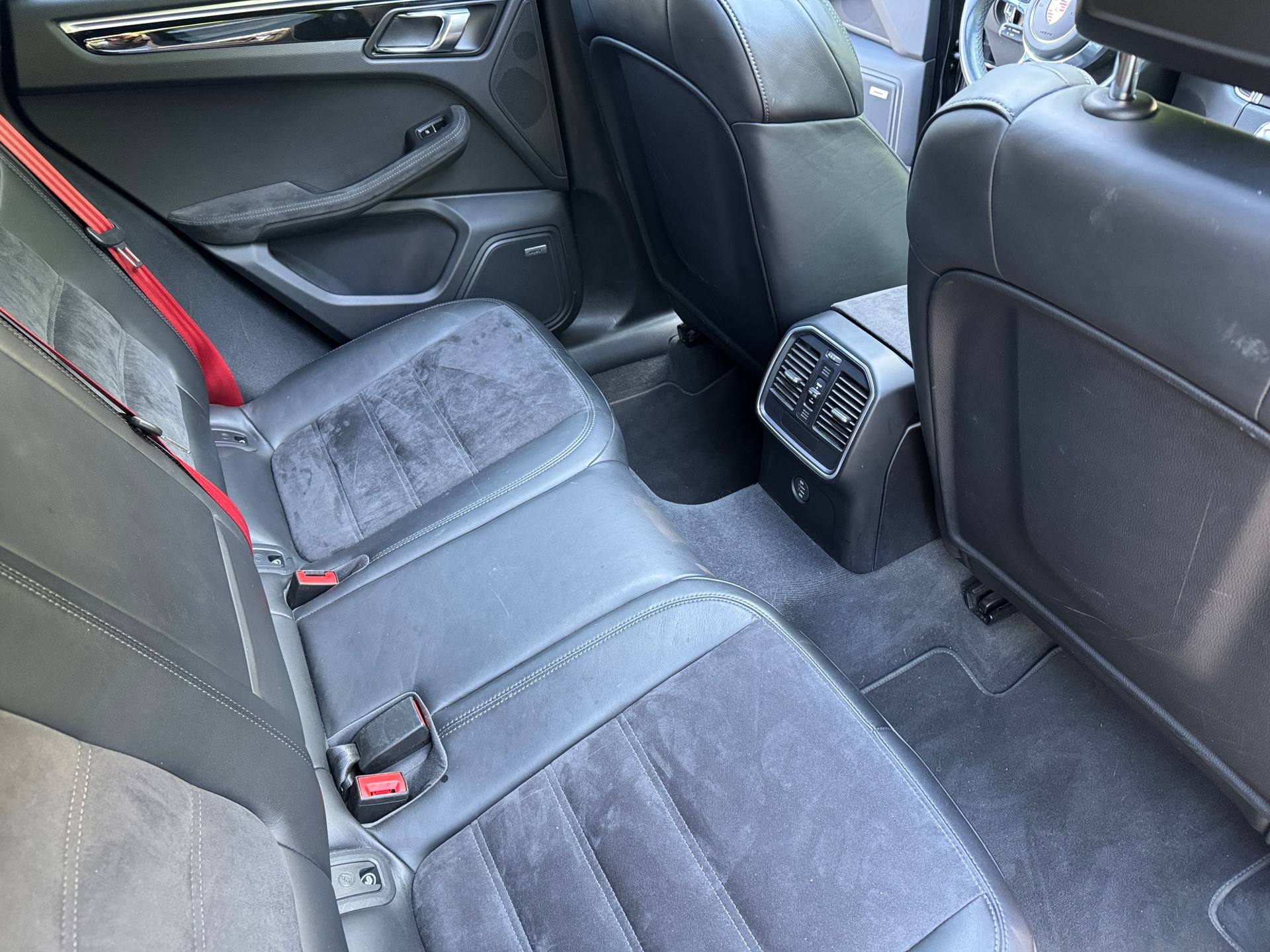 PORSCHE Macan GTS PDK-image-14