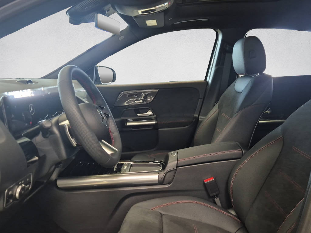 MERCEDES-BENZ GLA 250 e EQ Star AMG Line-image-8