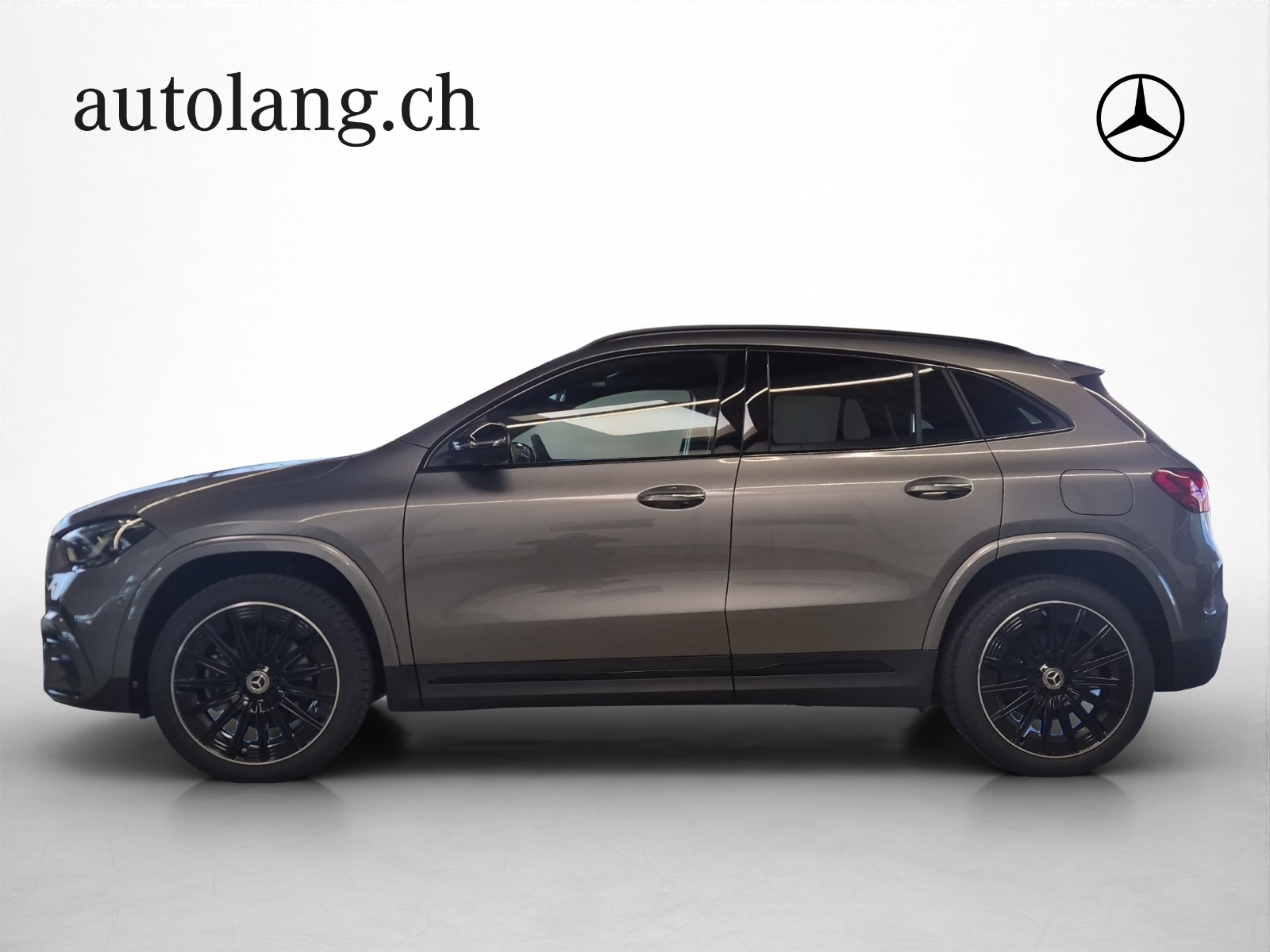 MERCEDES-BENZ GLA 250 e EQ Star AMG Line-image-2
