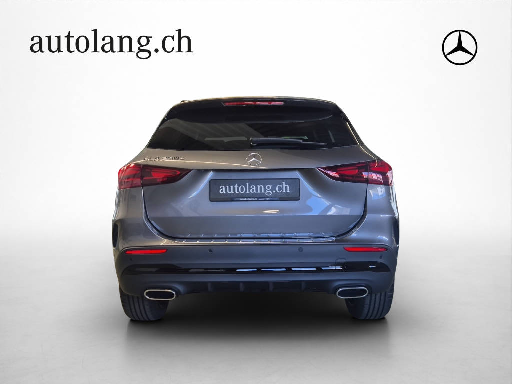 MERCEDES-BENZ GLA 250 e EQ Star AMG Line-image-14