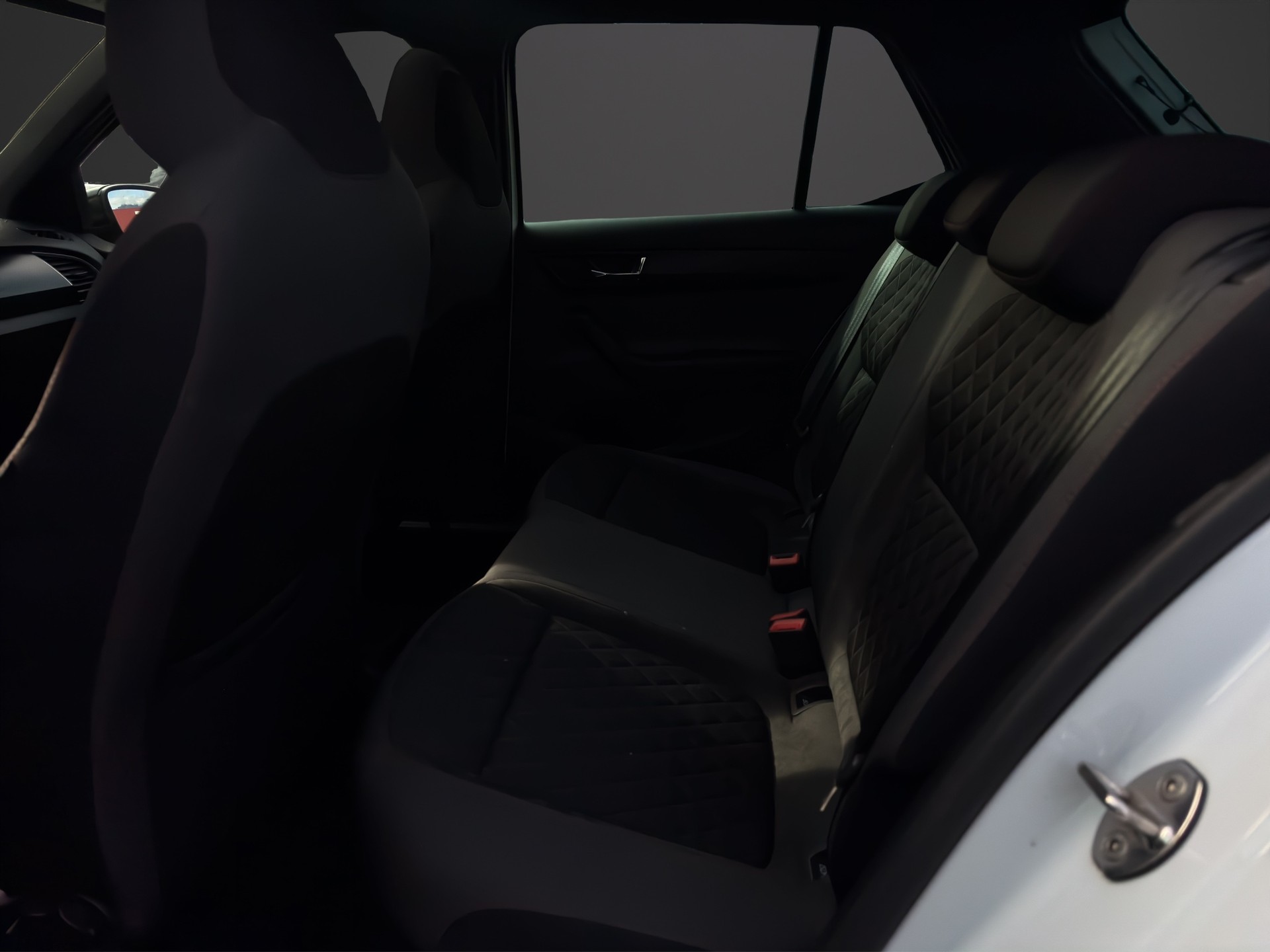 SKODA Fabia 1.0 TSI Monte Carlo DSG-image-15