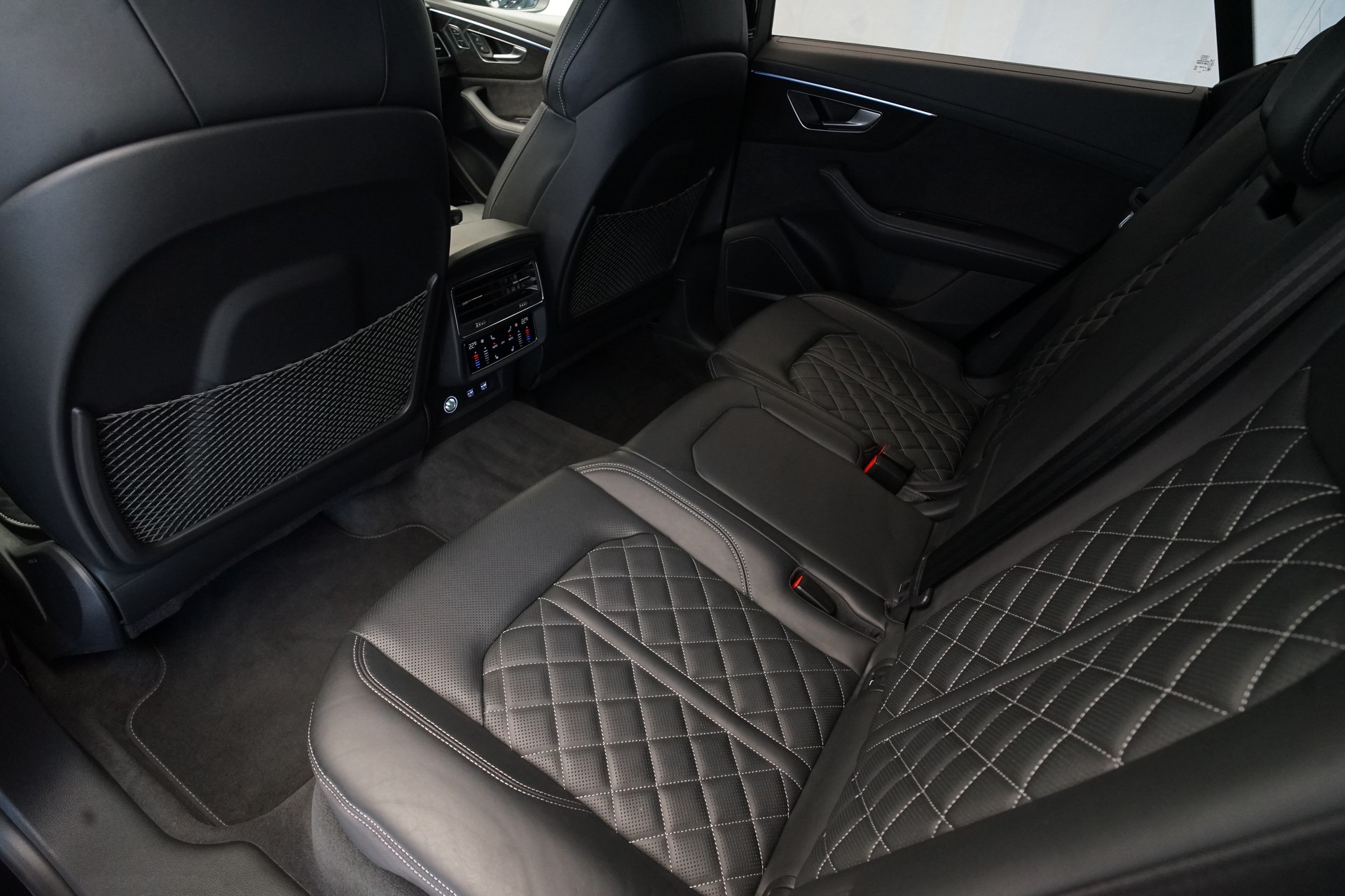 AUDI Q8 50 TDI quattro tiptronic *Maxton Kit* *Forged Alufelgen*-image-15