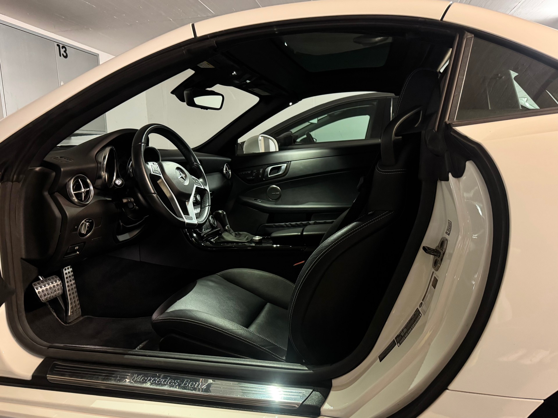 MERCEDES-BENZ SLK 250 7G-Tronic AMG *Euro-6-Motor*-image-13