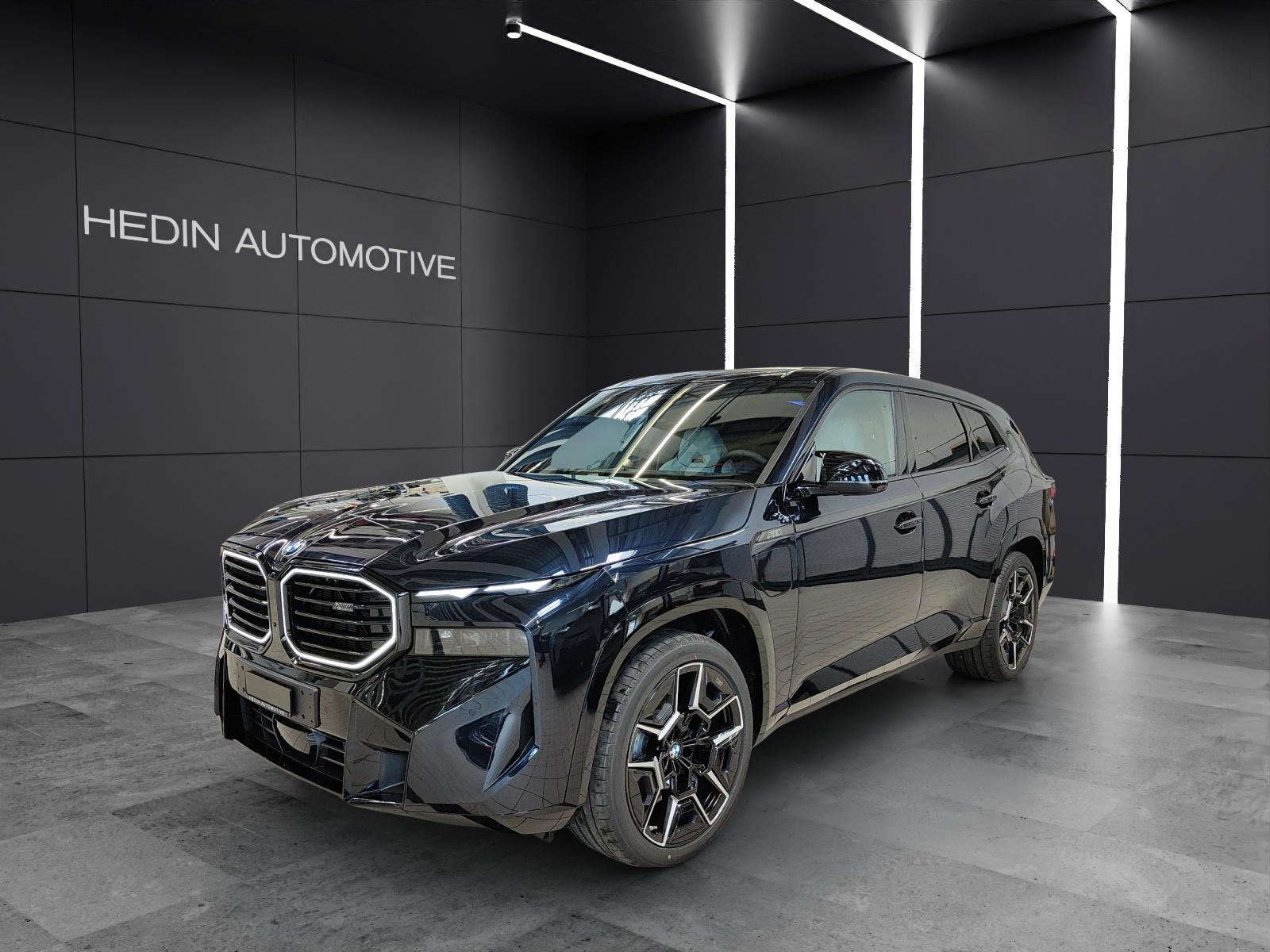 BMW XM 50e Plug-in Hybrid-image-0