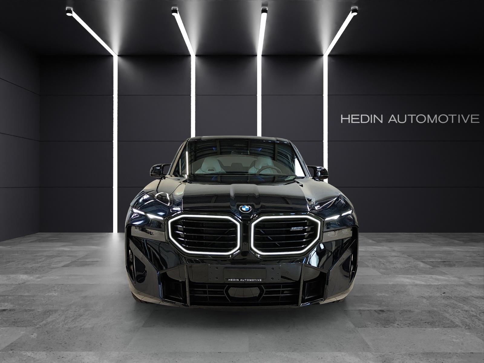 BMW XM 50e Plug-in Hybrid-image-2