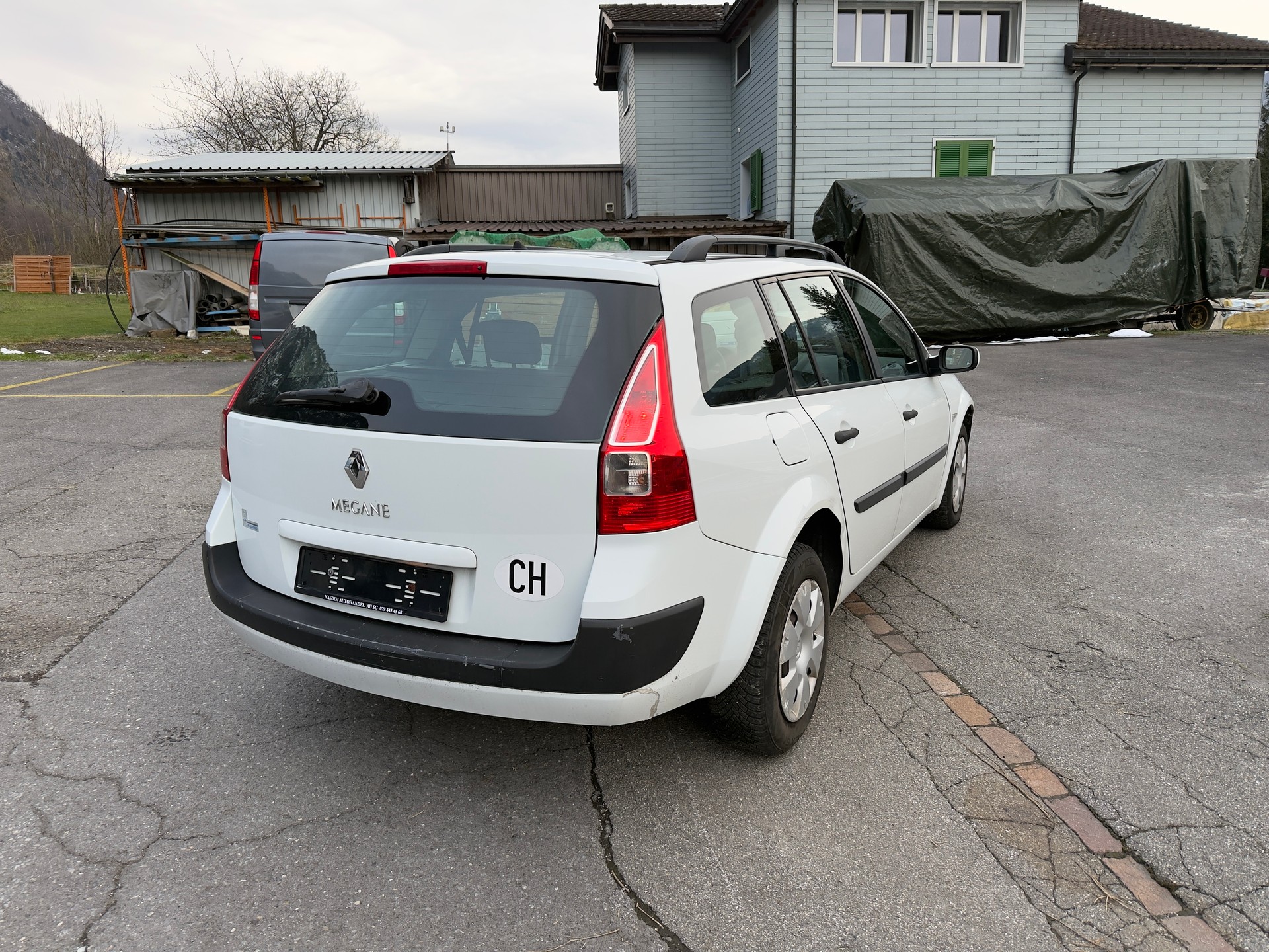 RENAULT Mégane Break 1.6 16V Expression Automatic-image-3