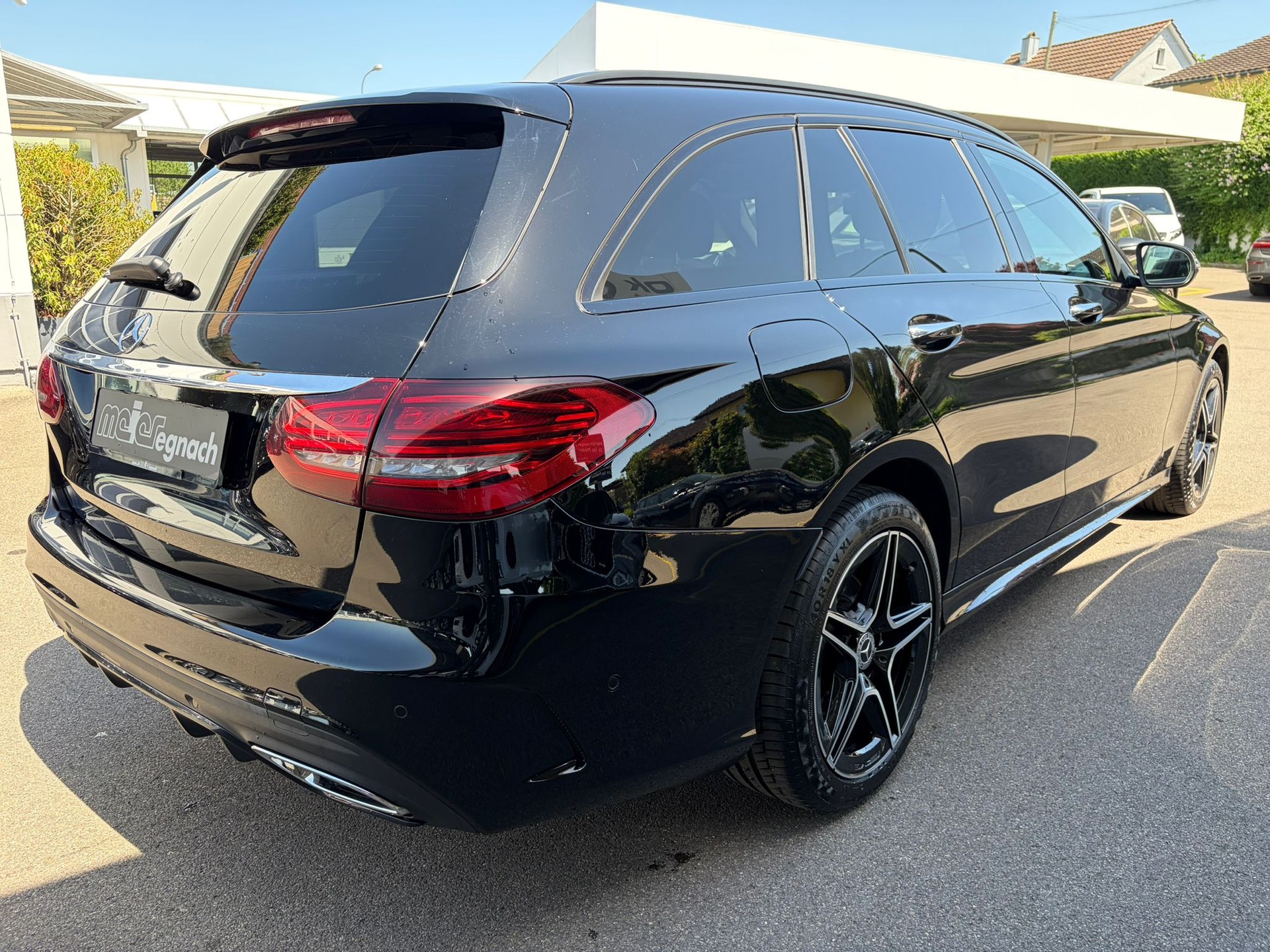 MERCEDES-BENZ C 220 d Swiss Star AMG Line 4M 9G-Tronic-image-8