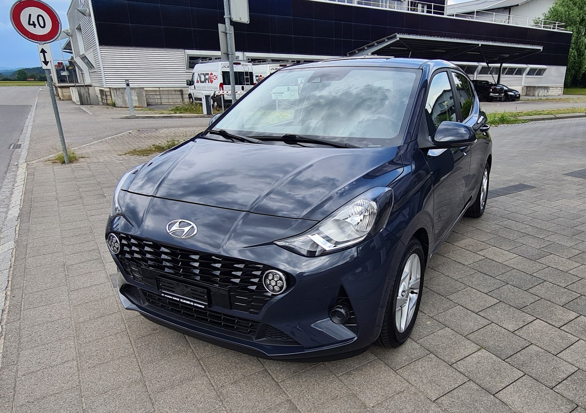 HYUNDAI i10 1.2 Amplia-image-8