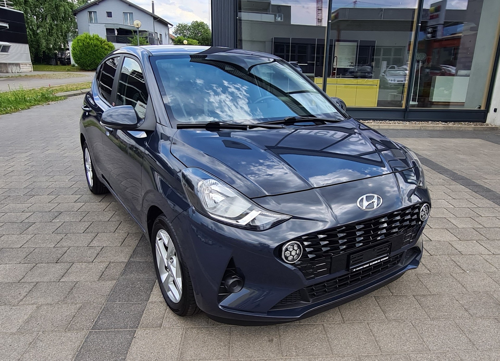 HYUNDAI i10 1.2 Amplia-image-1