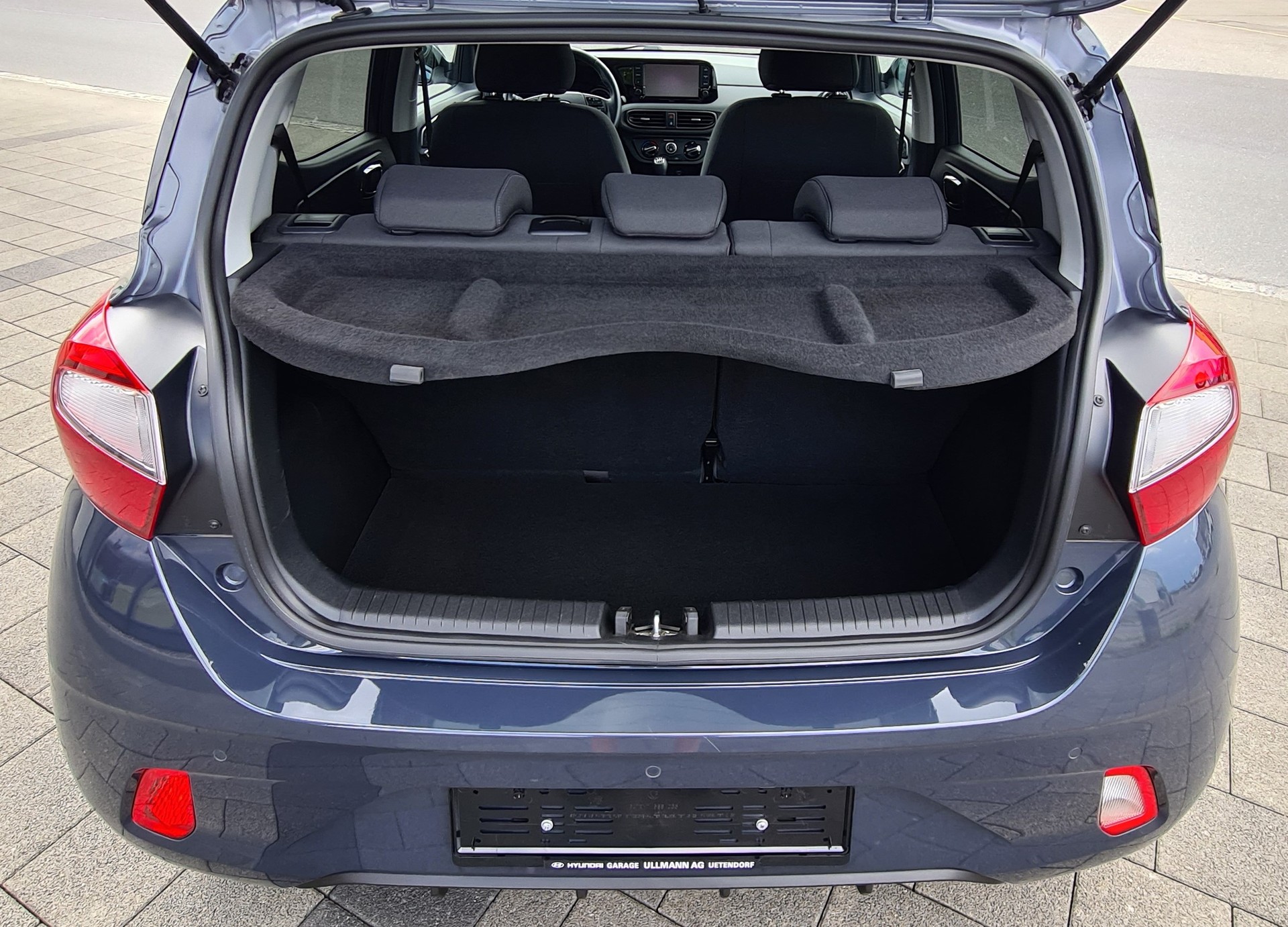HYUNDAI i10 1.2 Amplia-image-12