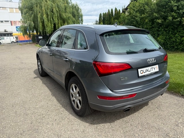 AUDI Q5 2.0 TFSI quattro-image-4