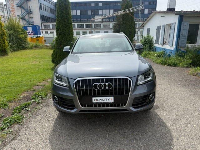 AUDI Q5 2.0 TFSI quattro-image-2