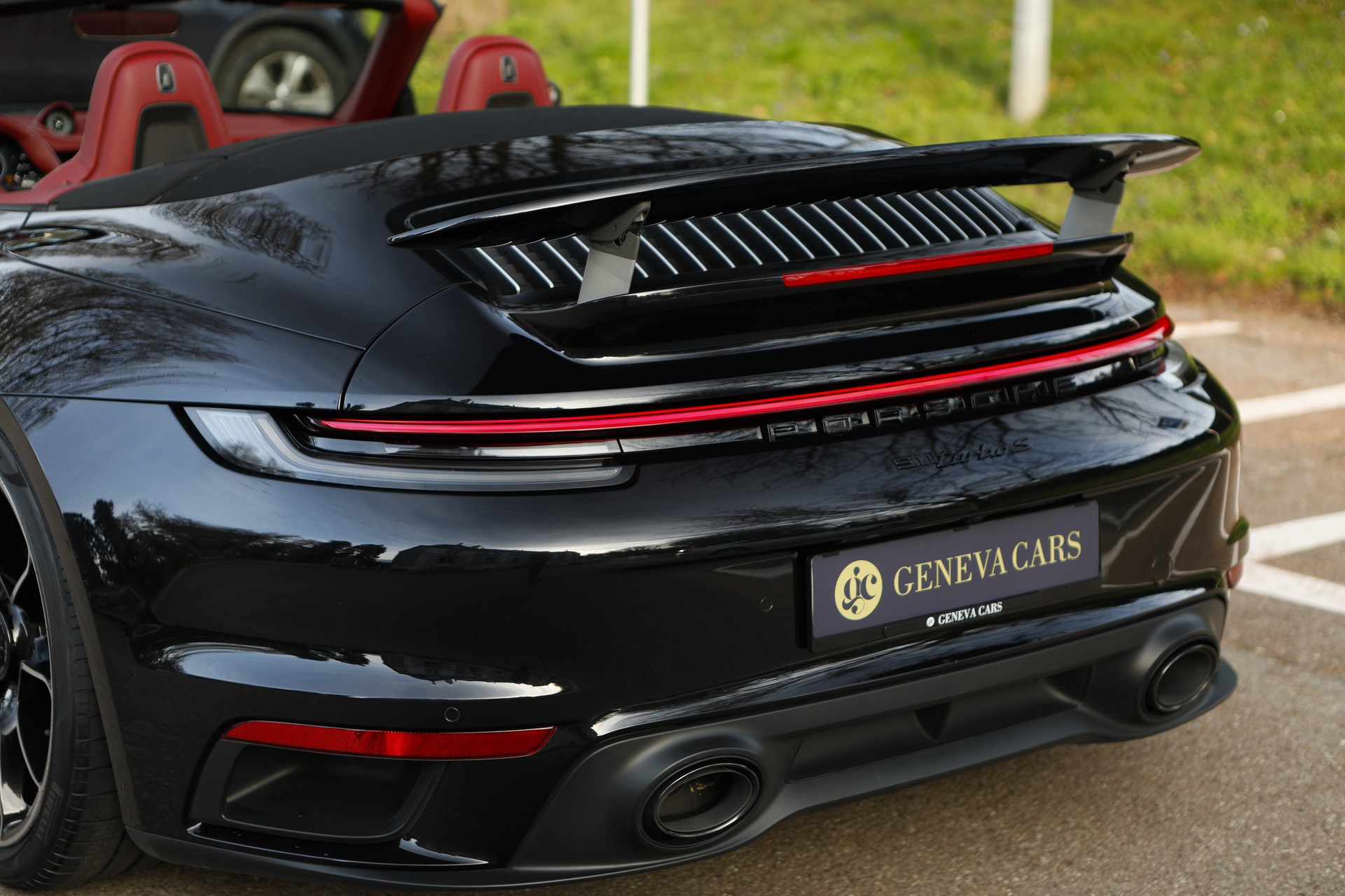 PORSCHE 911 Turbo S PDK-image-5