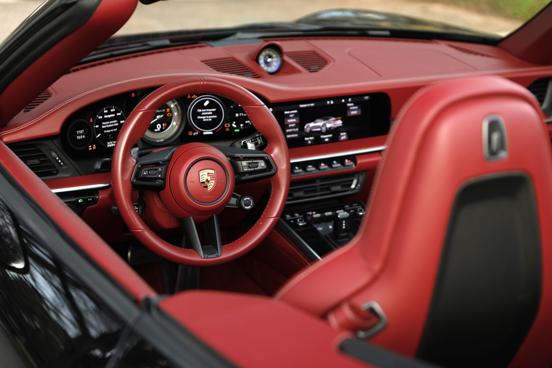 PORSCHE 911 Turbo S PDK-image-6