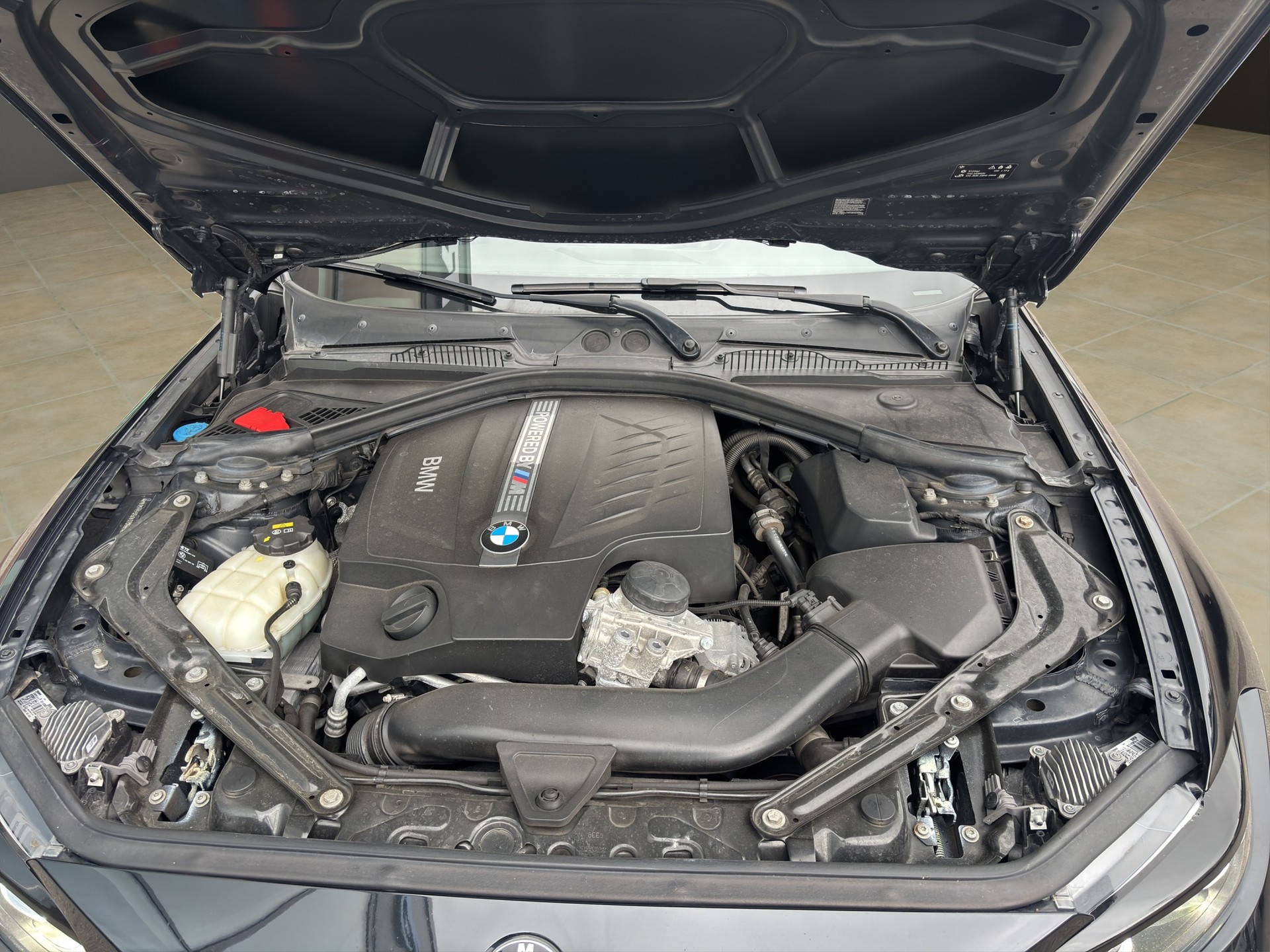 BMW M2-image-28